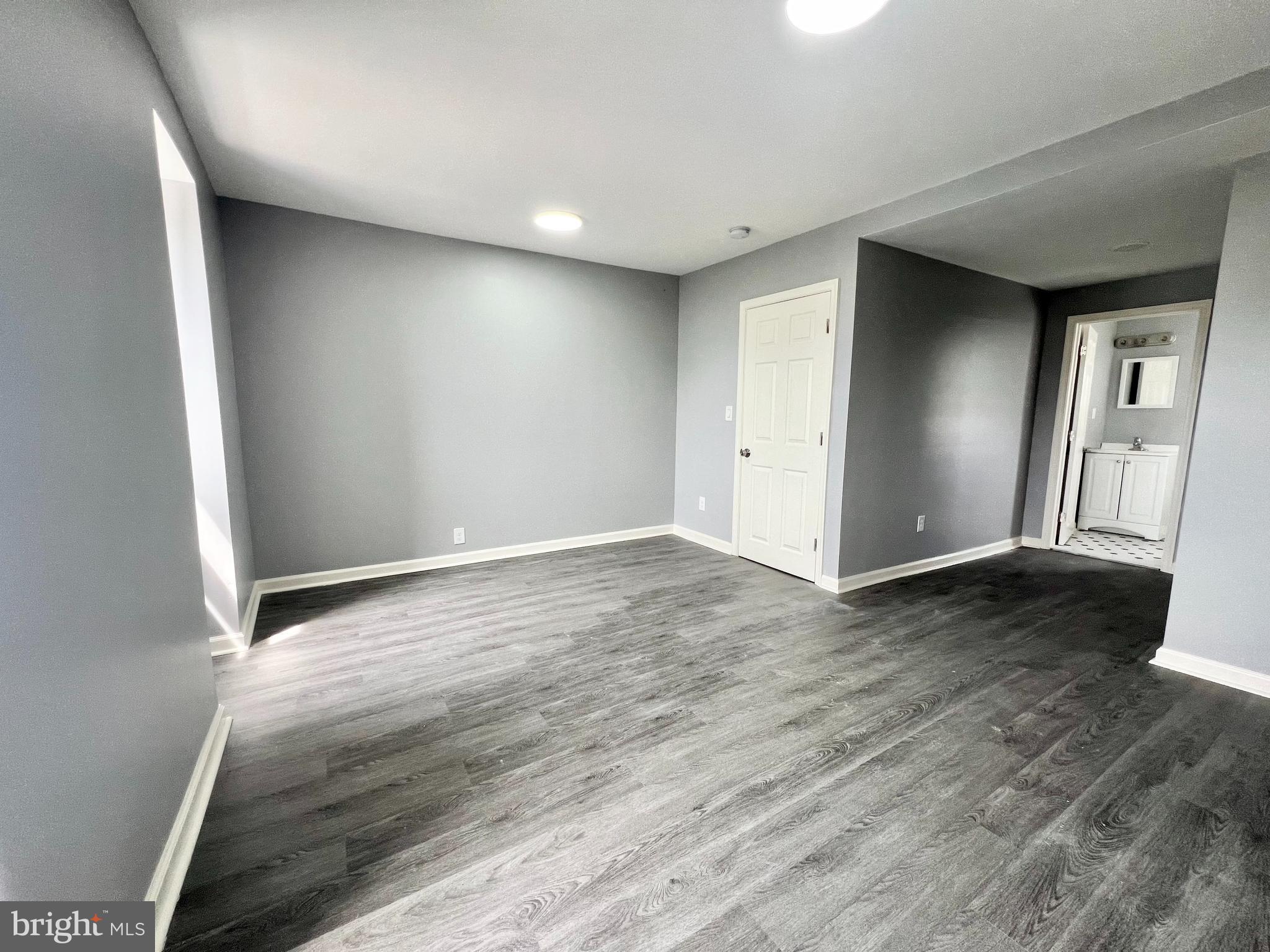 MANTUA - Residential Lease