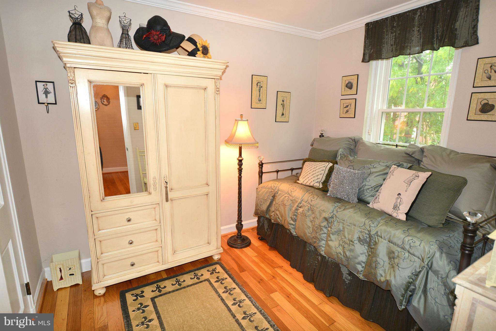 FAIRLINGTON - Residential