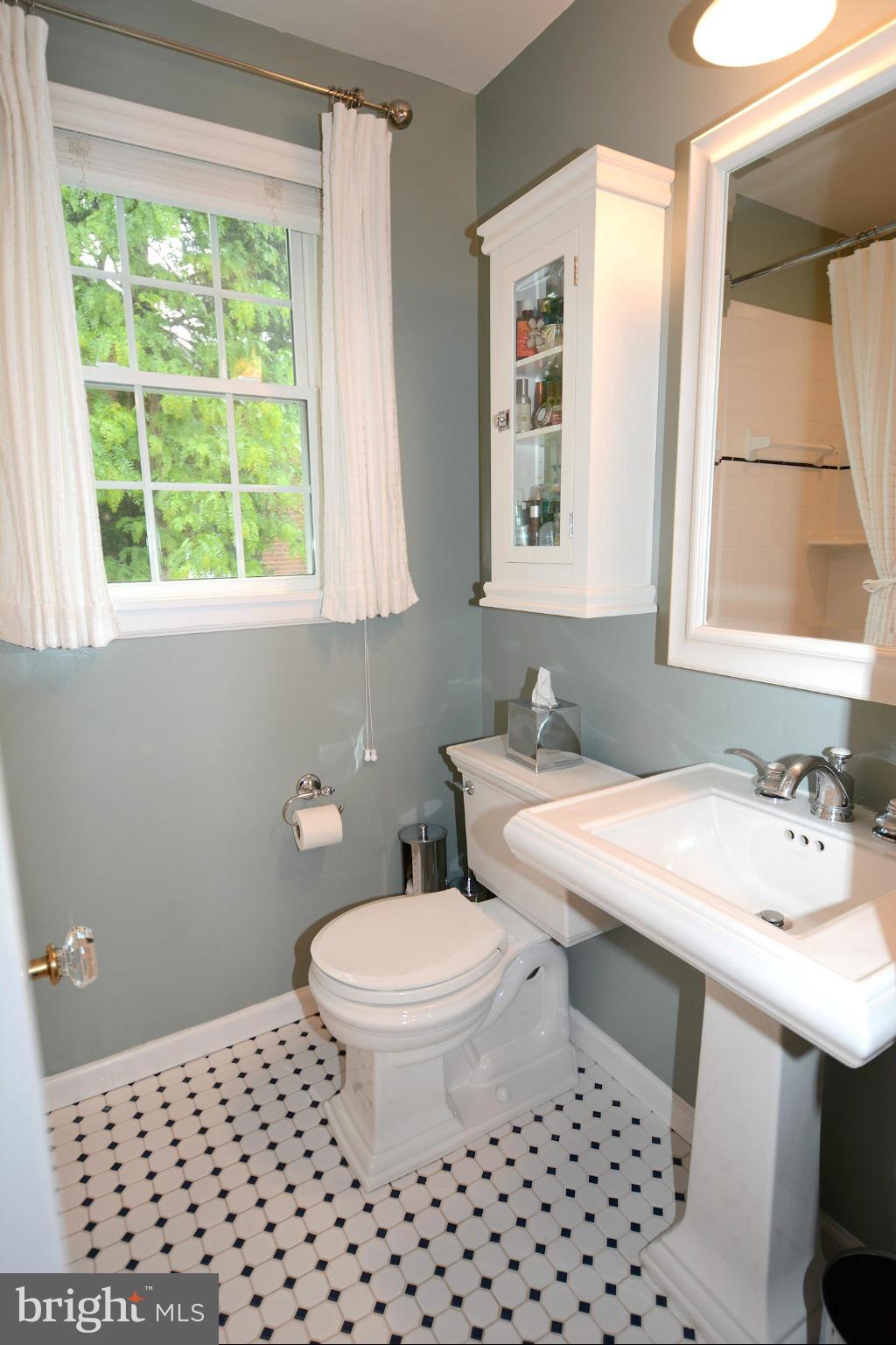 FAIRLINGTON - Residential