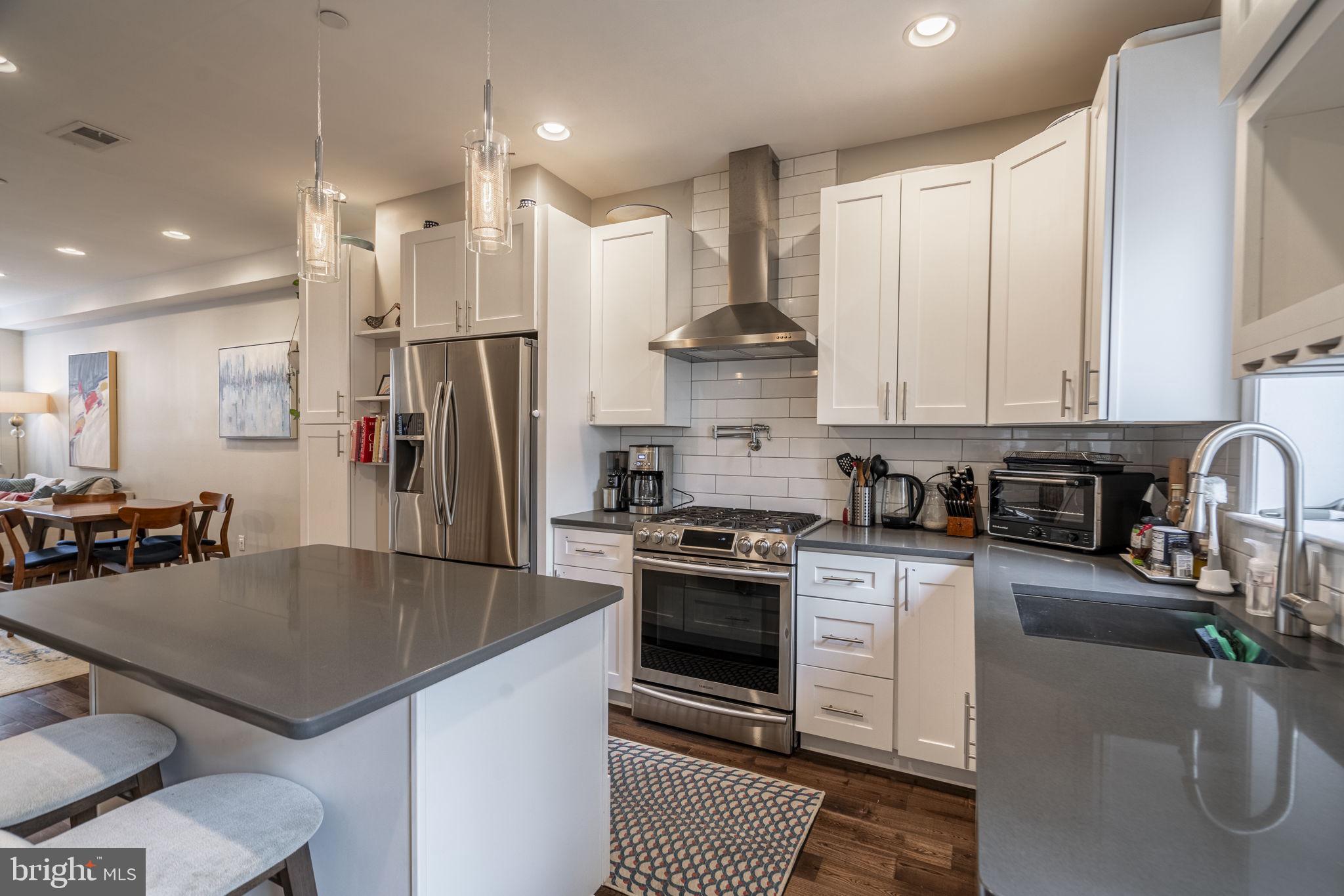 GRADUATE HOSPITAL - Residential