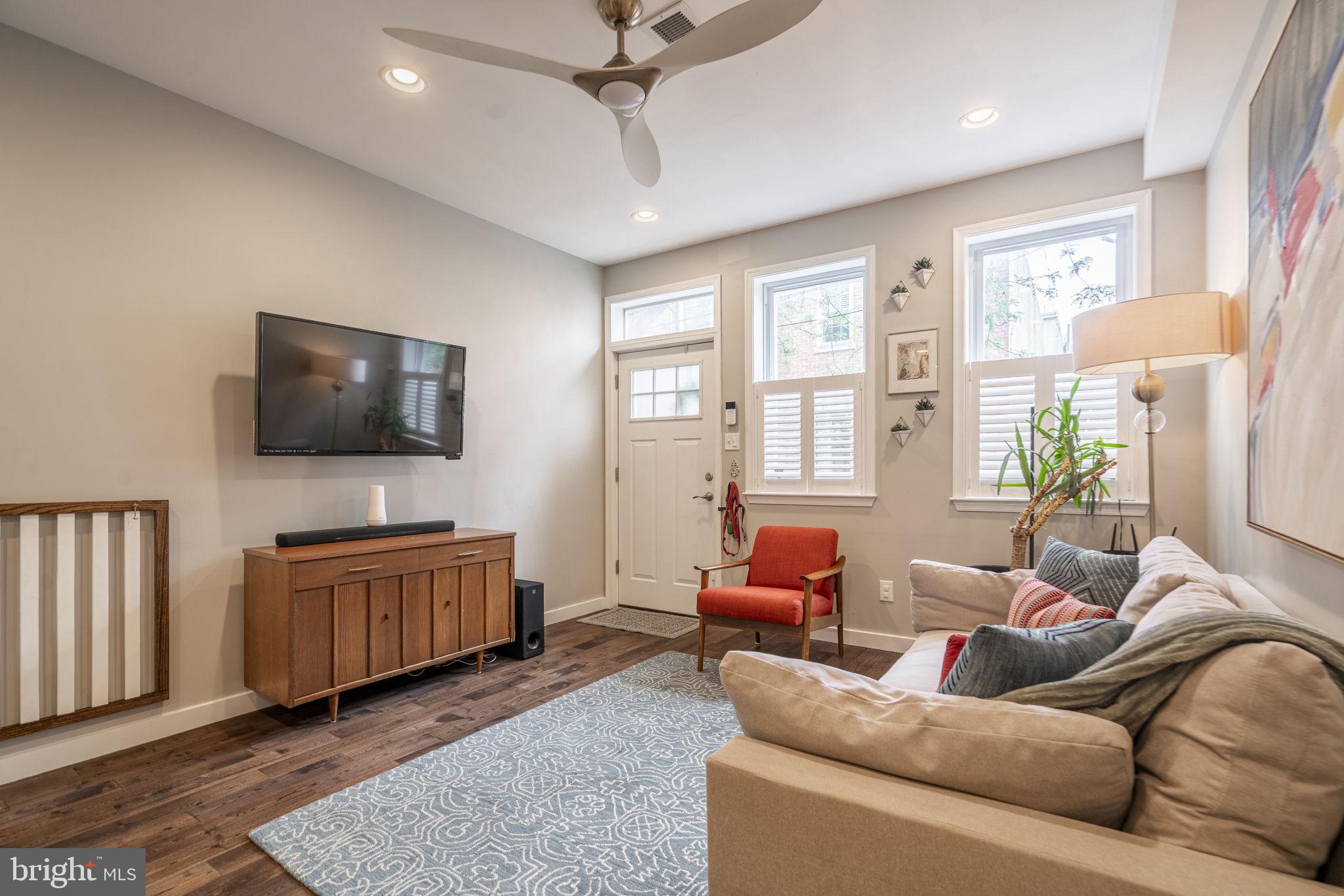 GRADUATE HOSPITAL - Residential