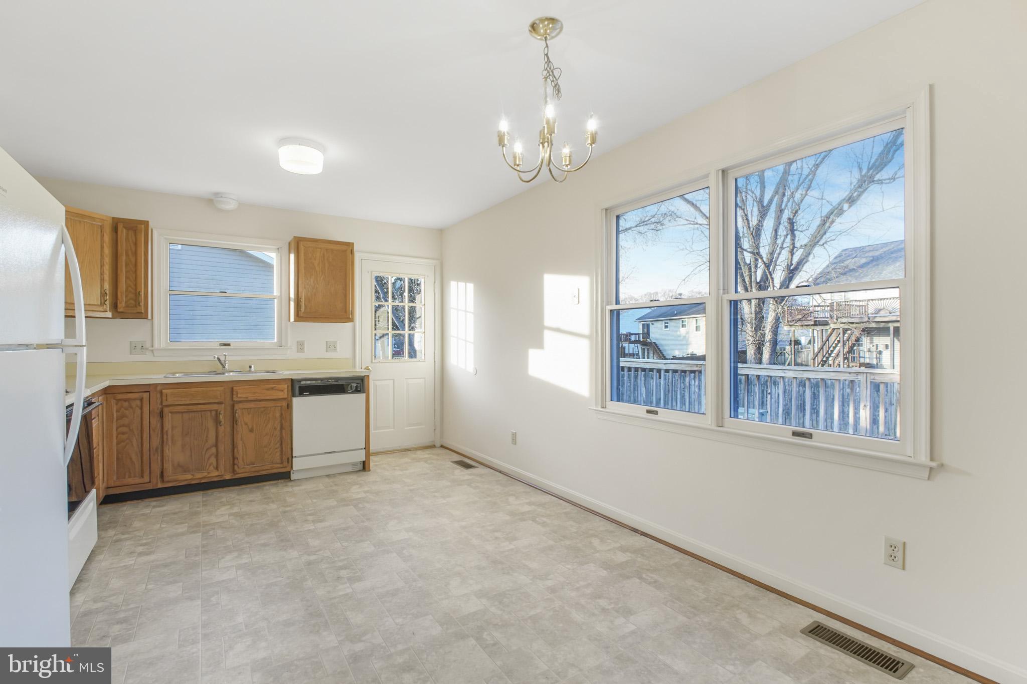 CHANCELLOR GREEN - Residential Lease