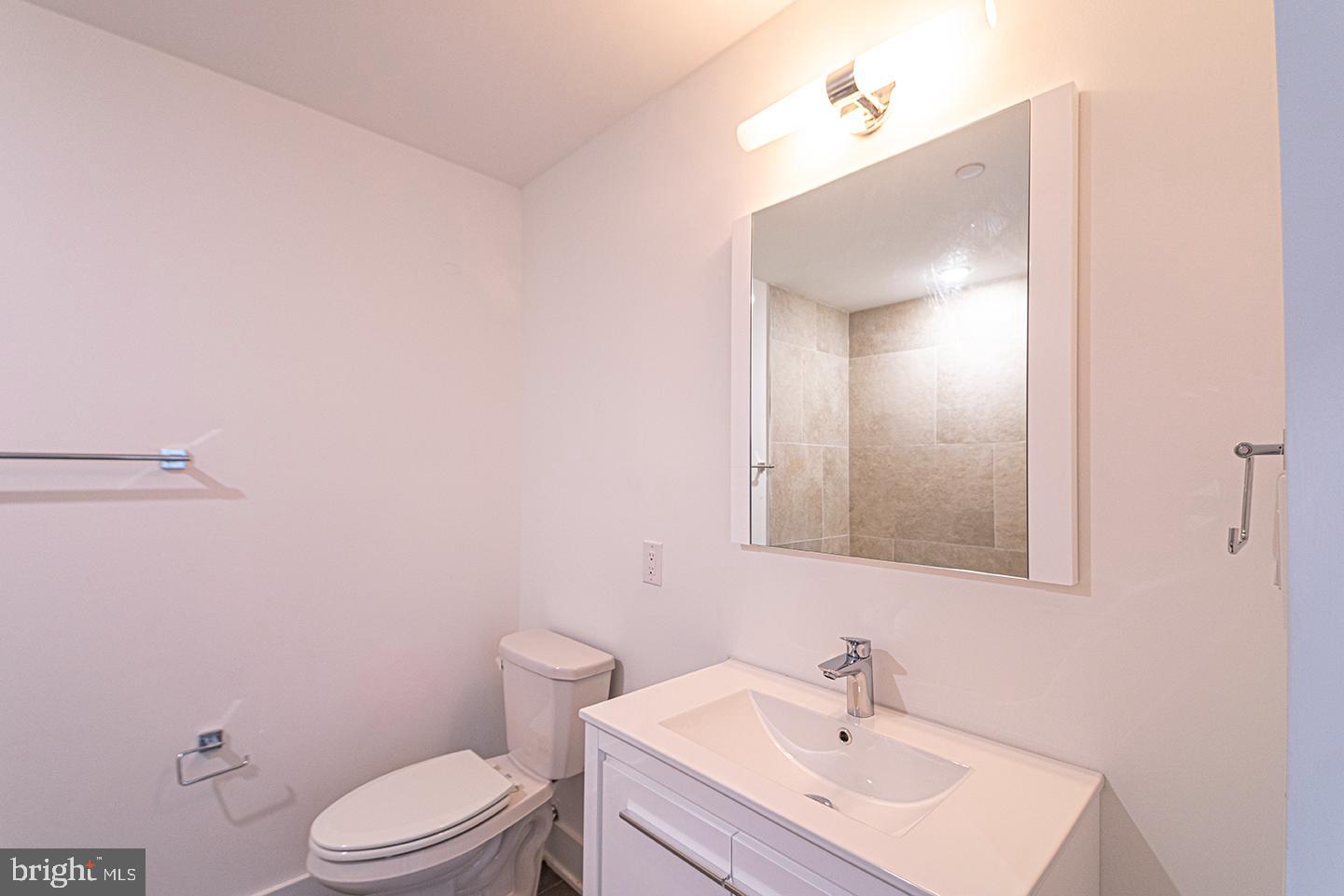 LOFT DISTRICT - Residential Lease