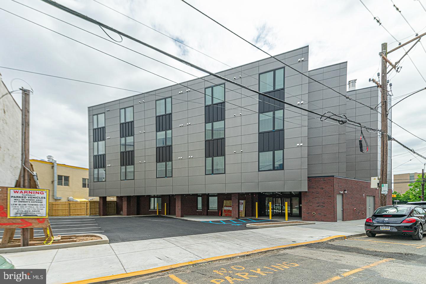 LOFT DISTRICT - Residential Lease