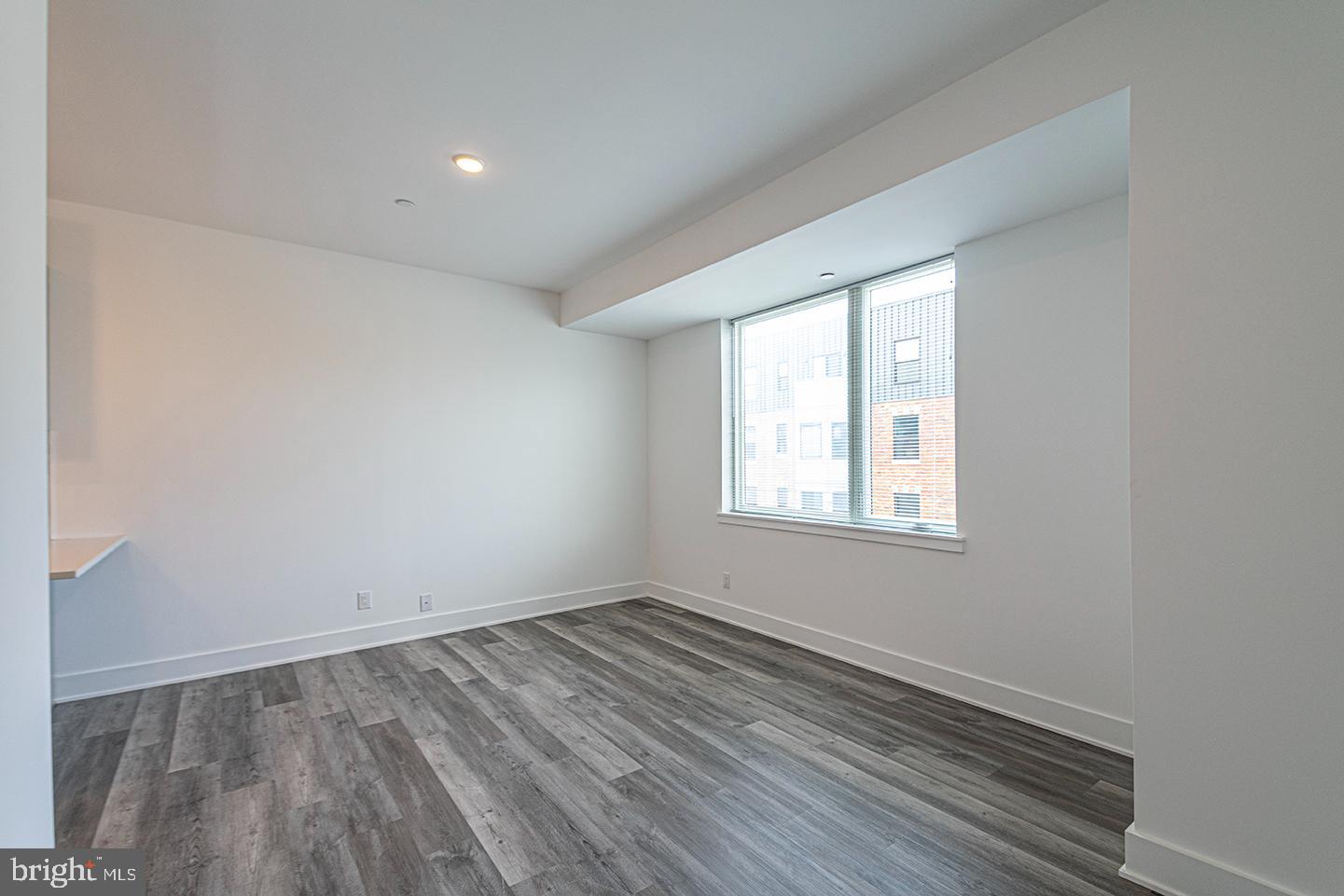 LOFT DISTRICT - Residential Lease