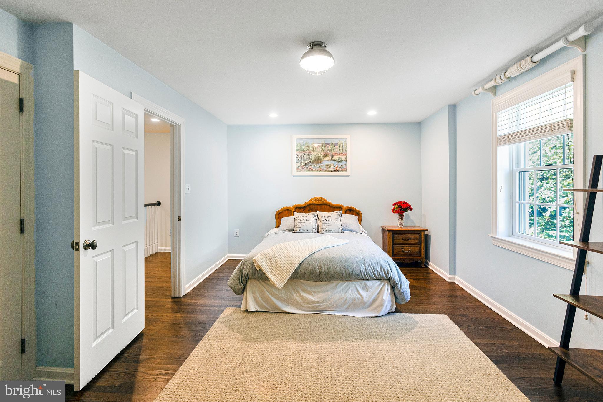 CHEVY CHASE - Residential