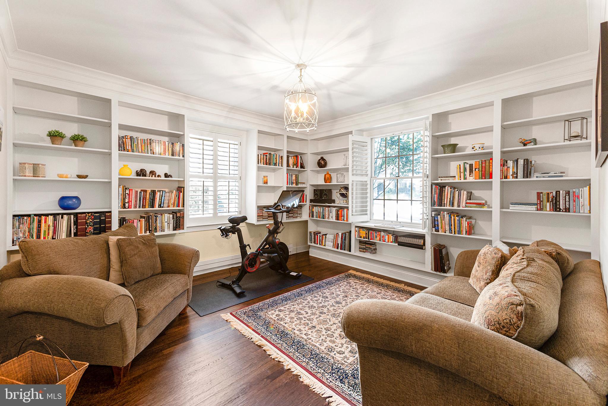 CHEVY CHASE - Residential