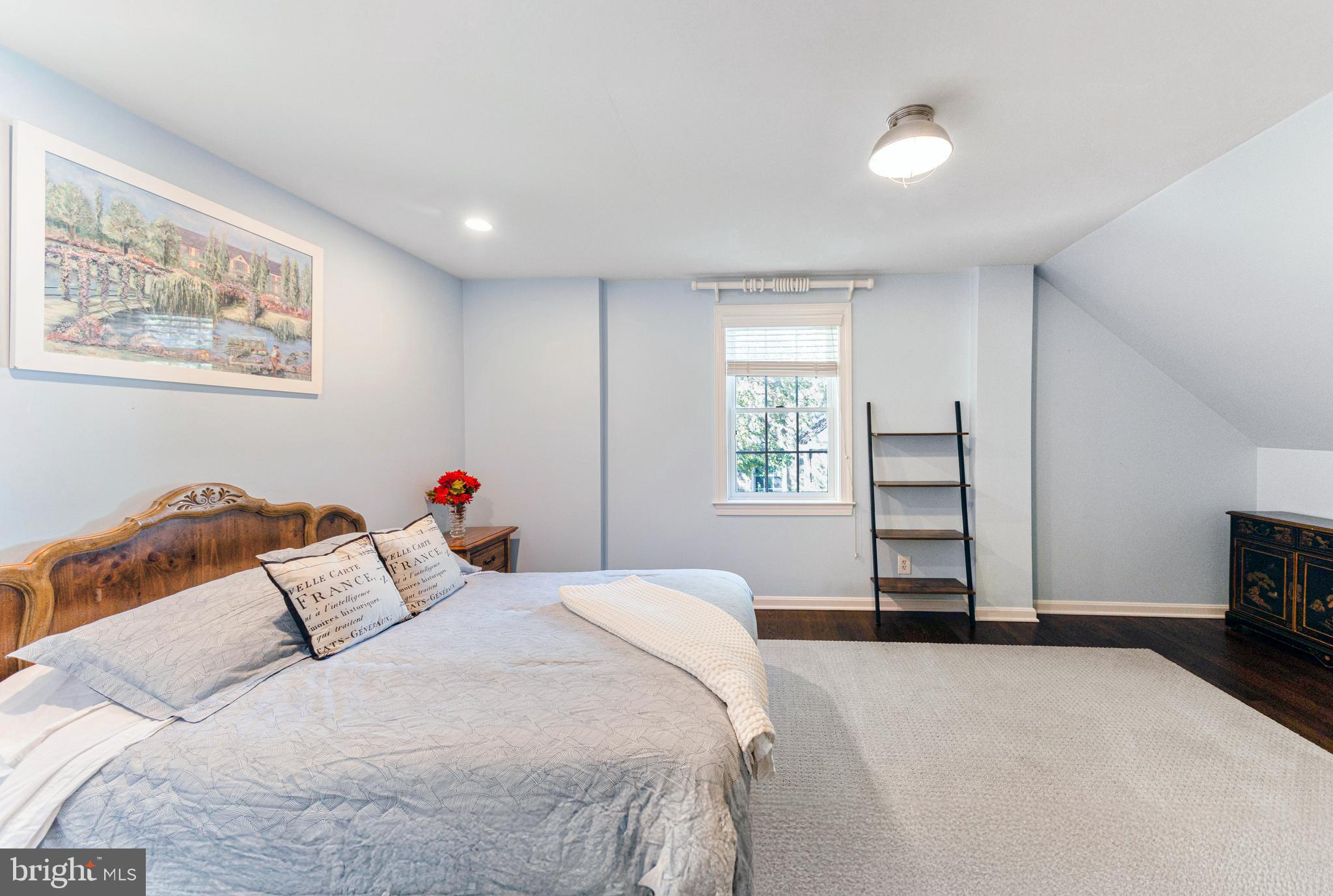 CHEVY CHASE - Residential