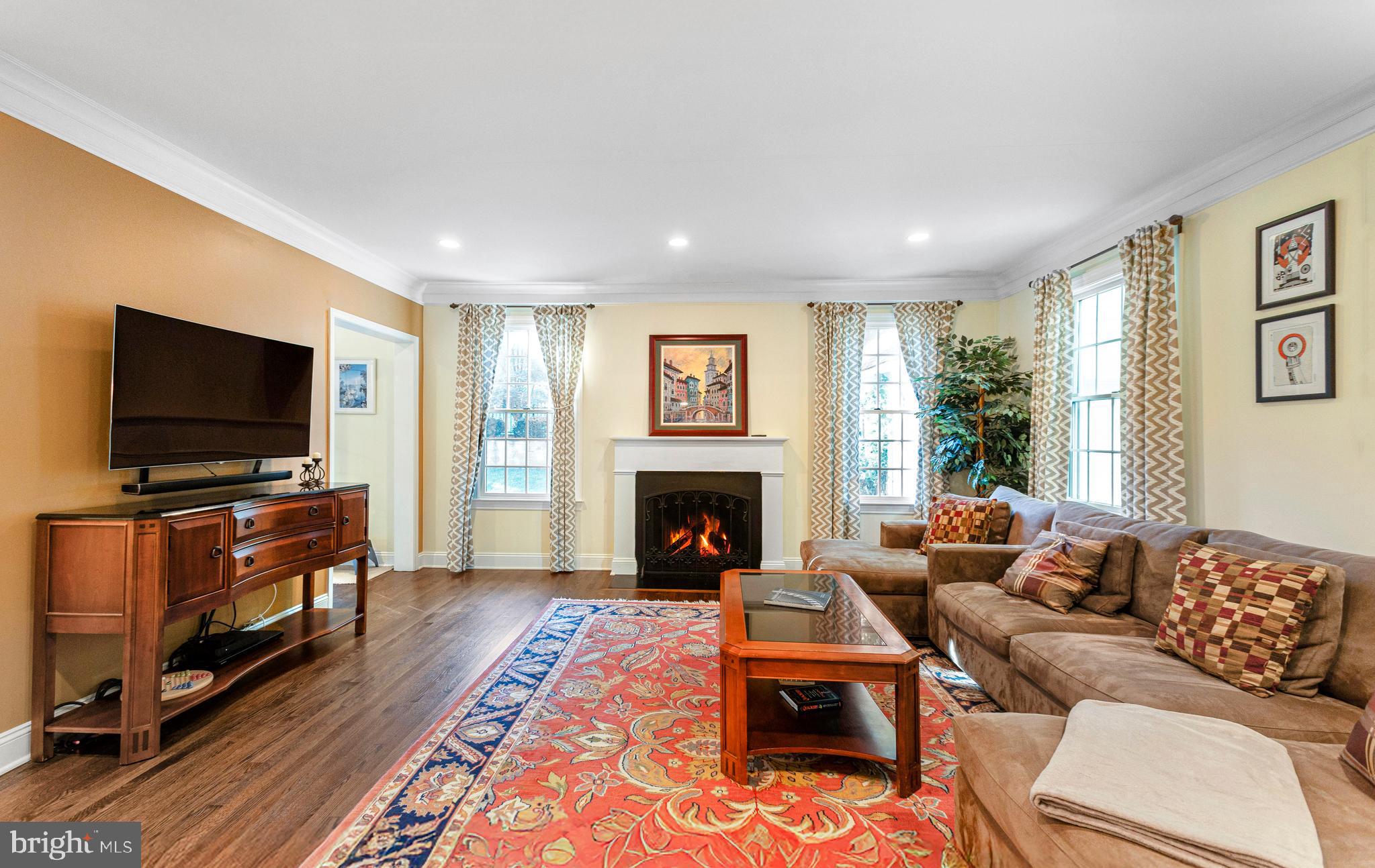 CHEVY CHASE - Residential