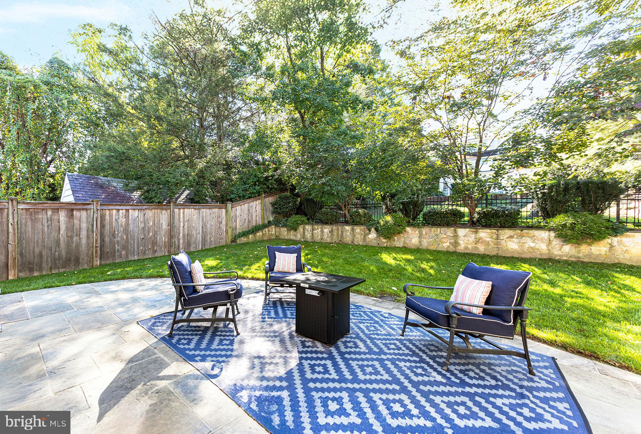 CHEVY CHASE - Residential