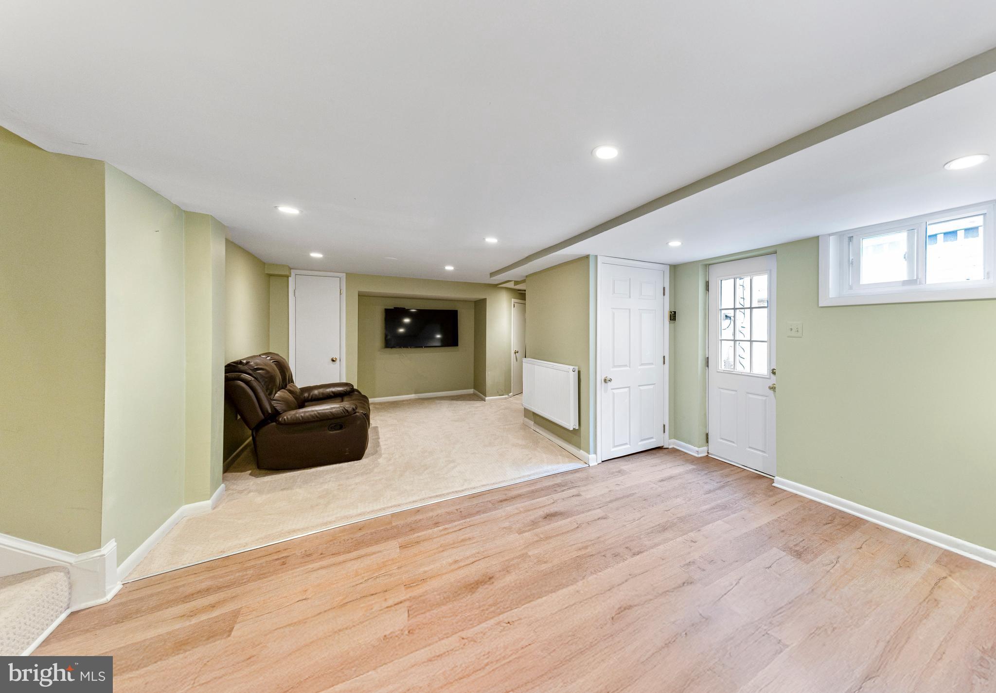 CHEVY CHASE - Residential