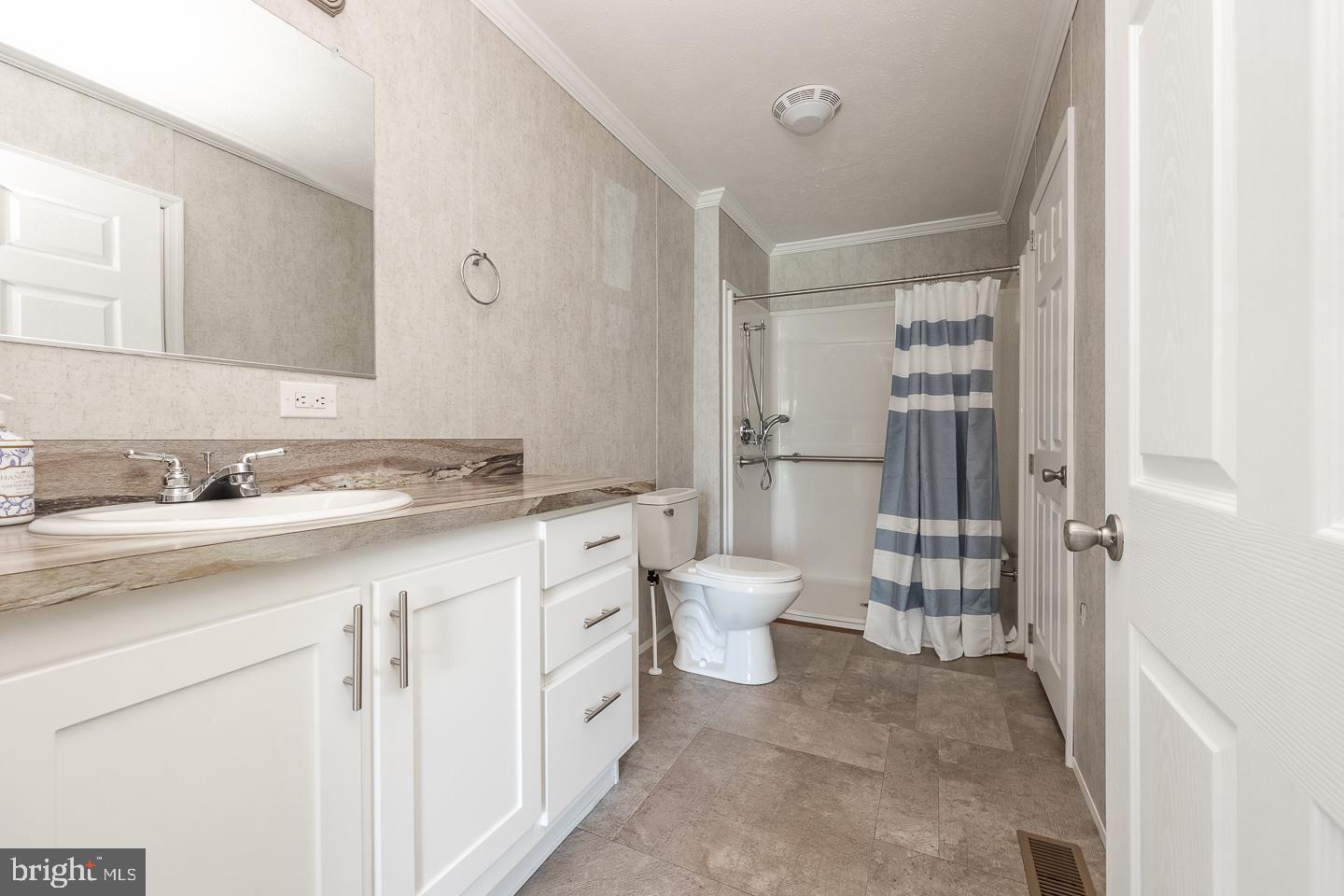 APPLEVILLE WEST - Residential