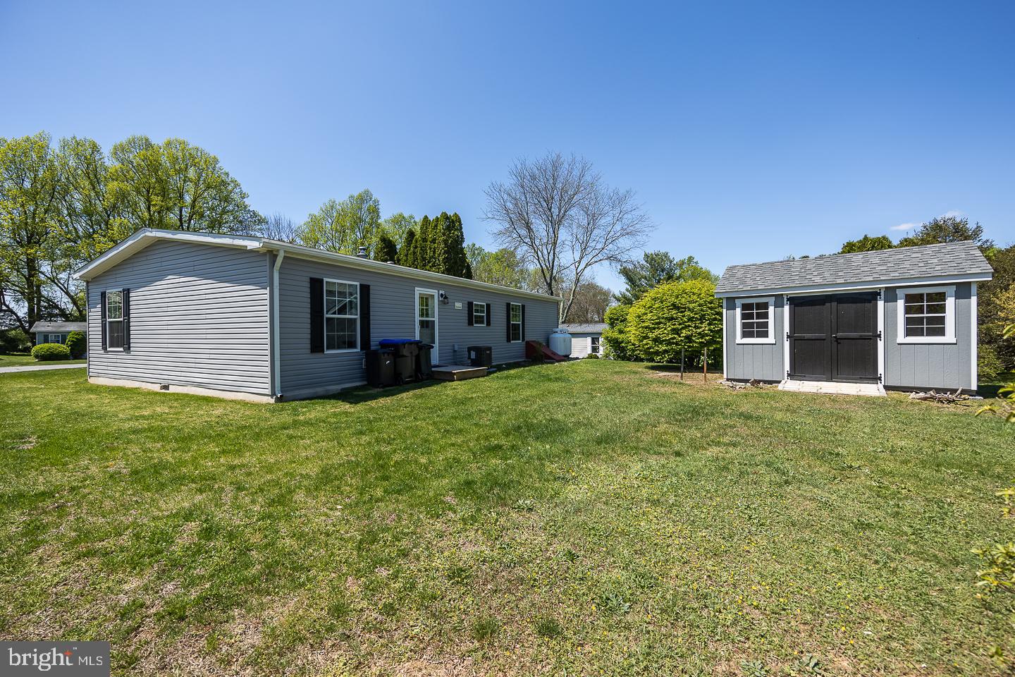 APPLEVILLE WEST - Residential