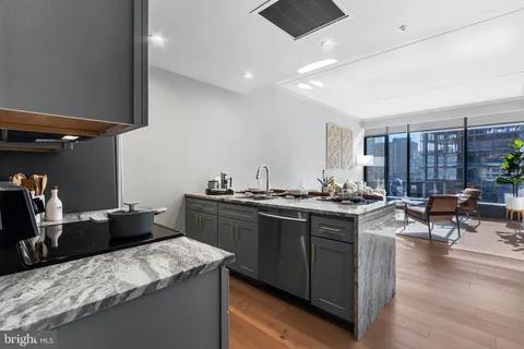 60 N 23rd Street Unit 2012, Philadelphia, PA MLS: PAPH2460416