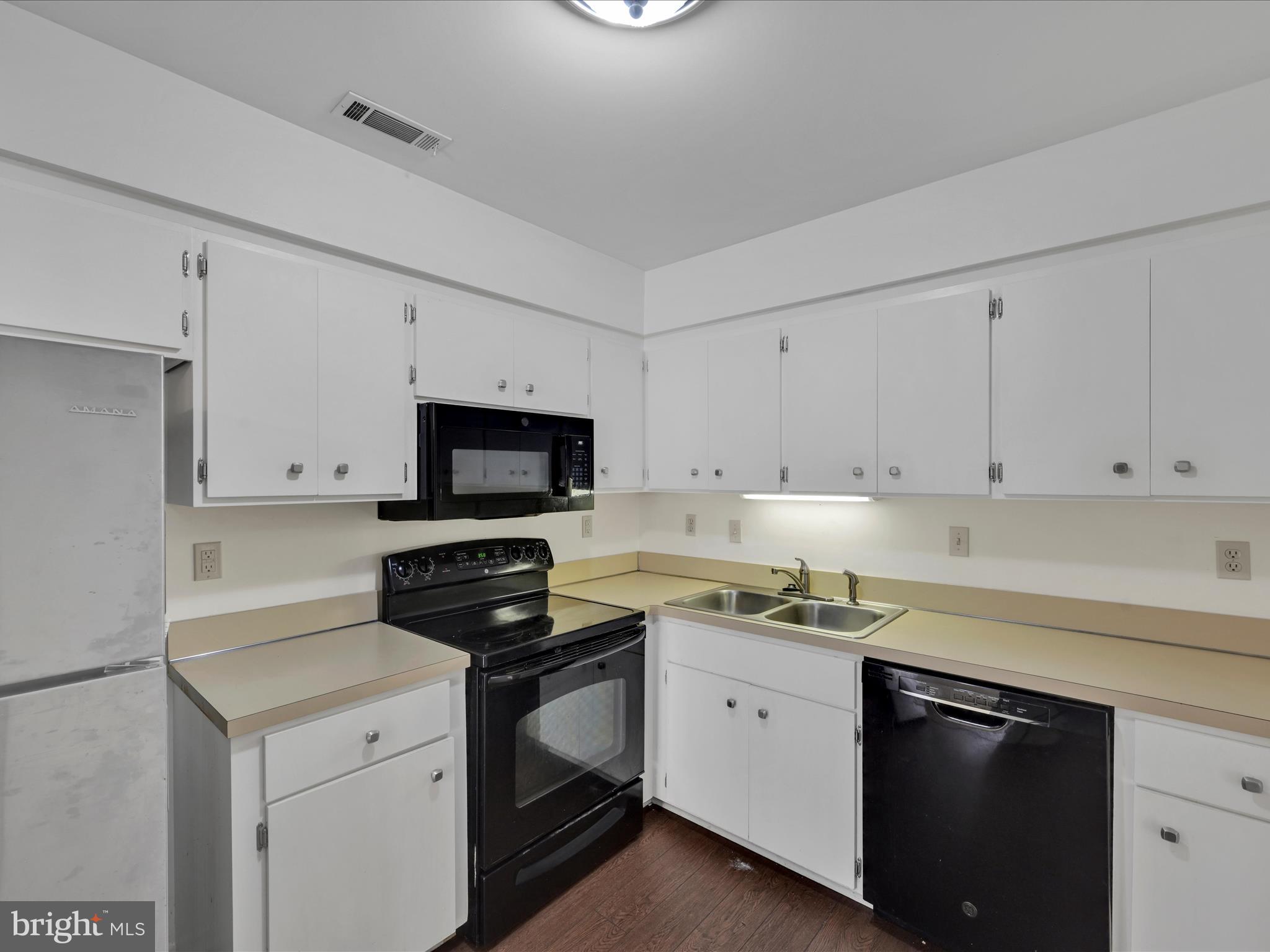 PINE BROOK - Residential