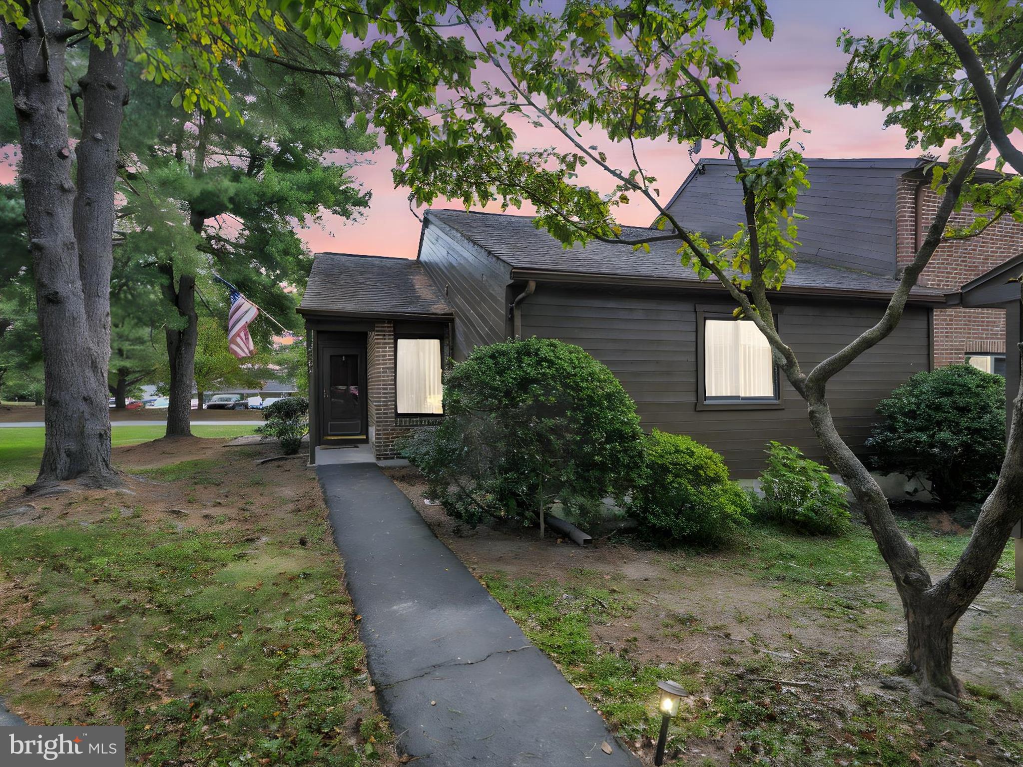 PINE BROOK - Residential
