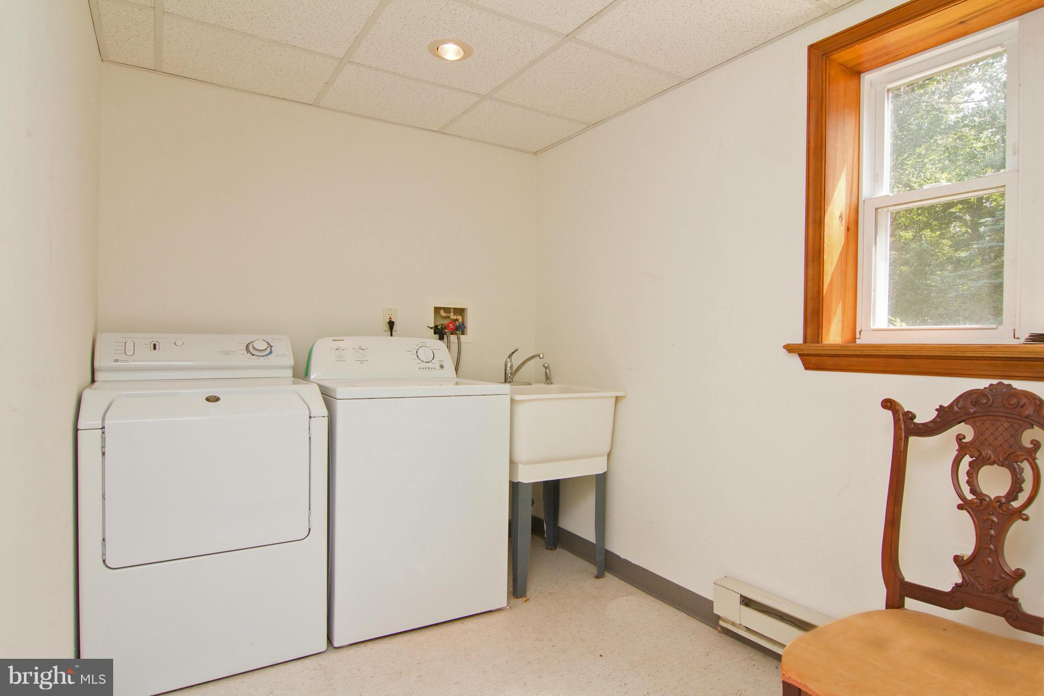 PINEY RUN ESTATES - Residential