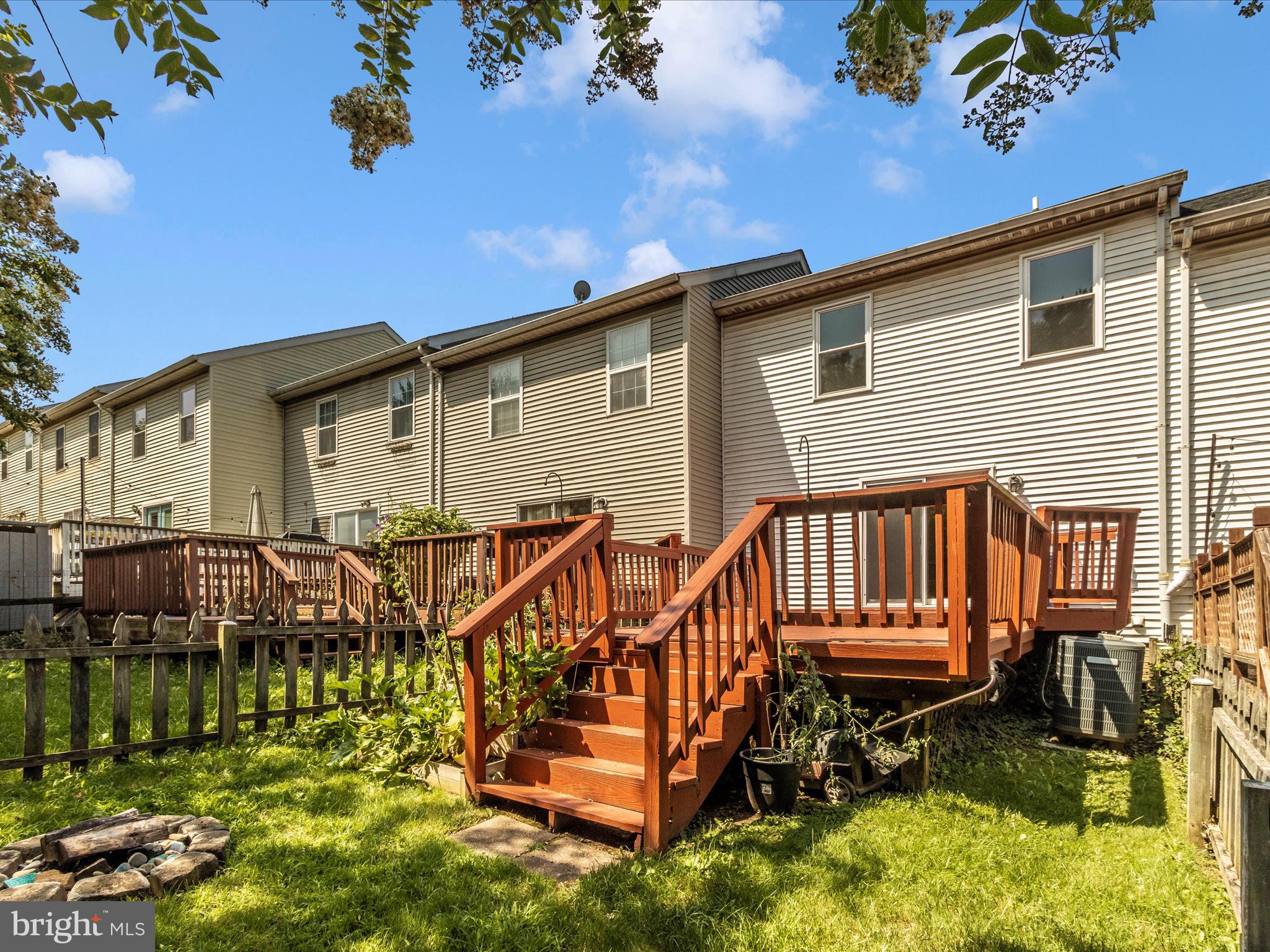 MONUMENTAL PARK - Residential