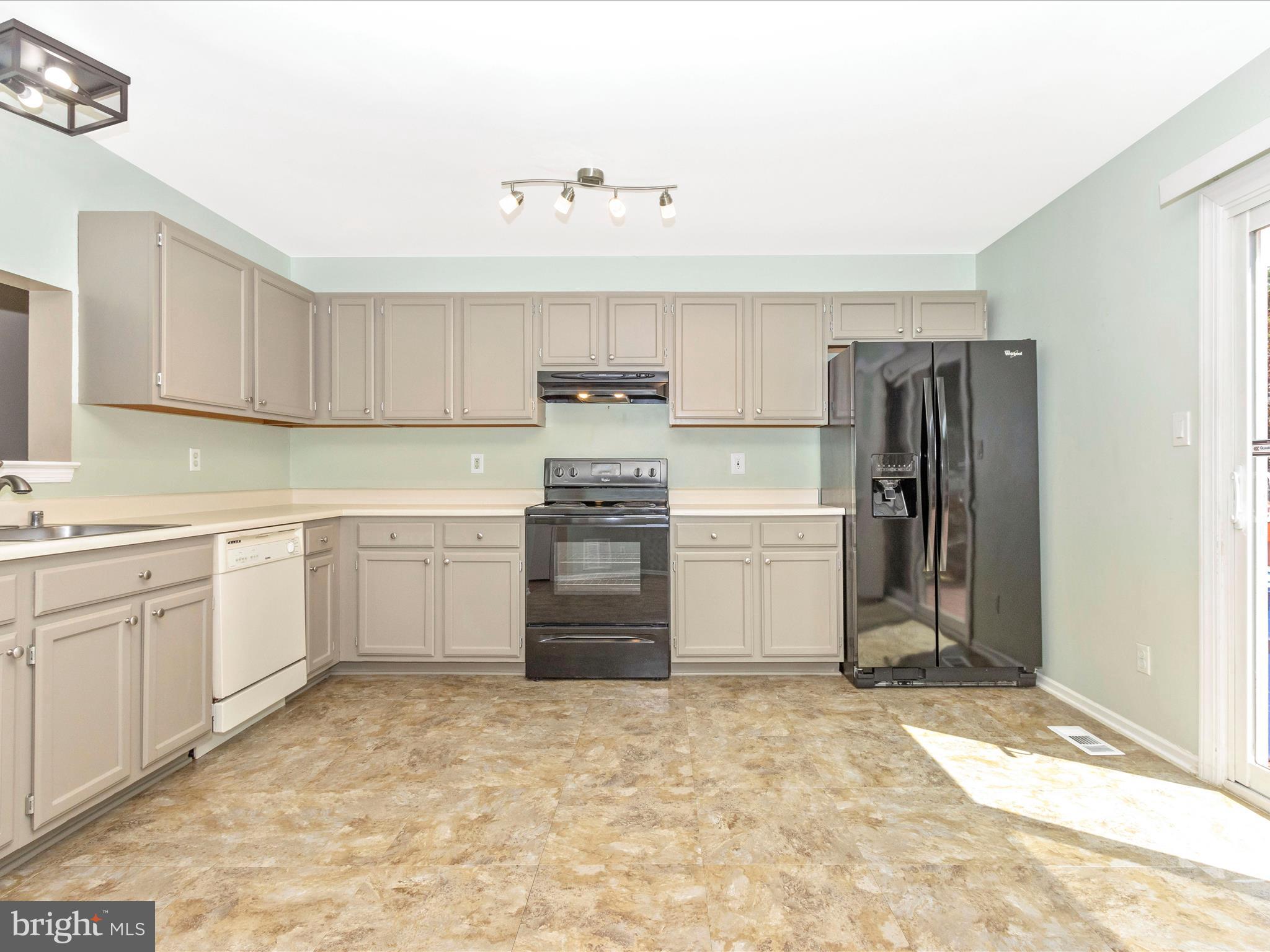 MONUMENTAL PARK - Residential