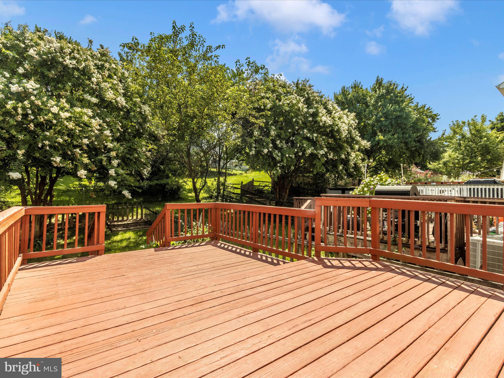 MONUMENTAL PARK - Residential