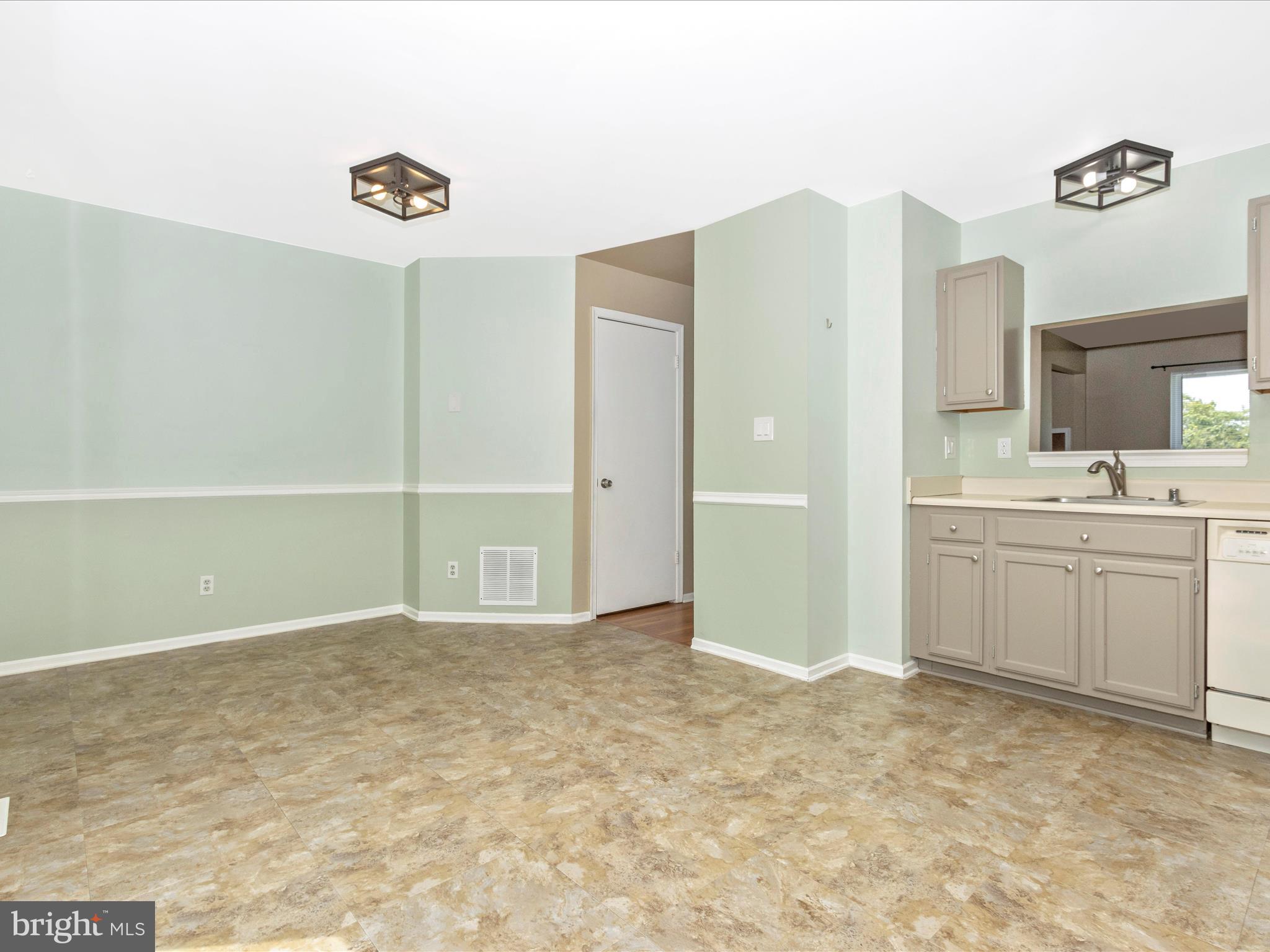 MONUMENTAL PARK - Residential