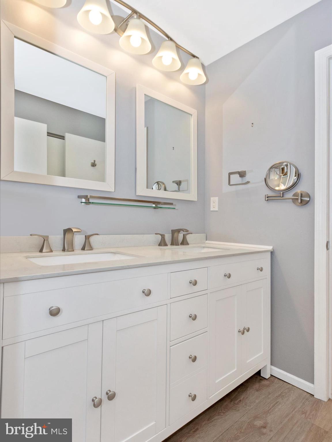 MONUMENTAL PARK - Residential