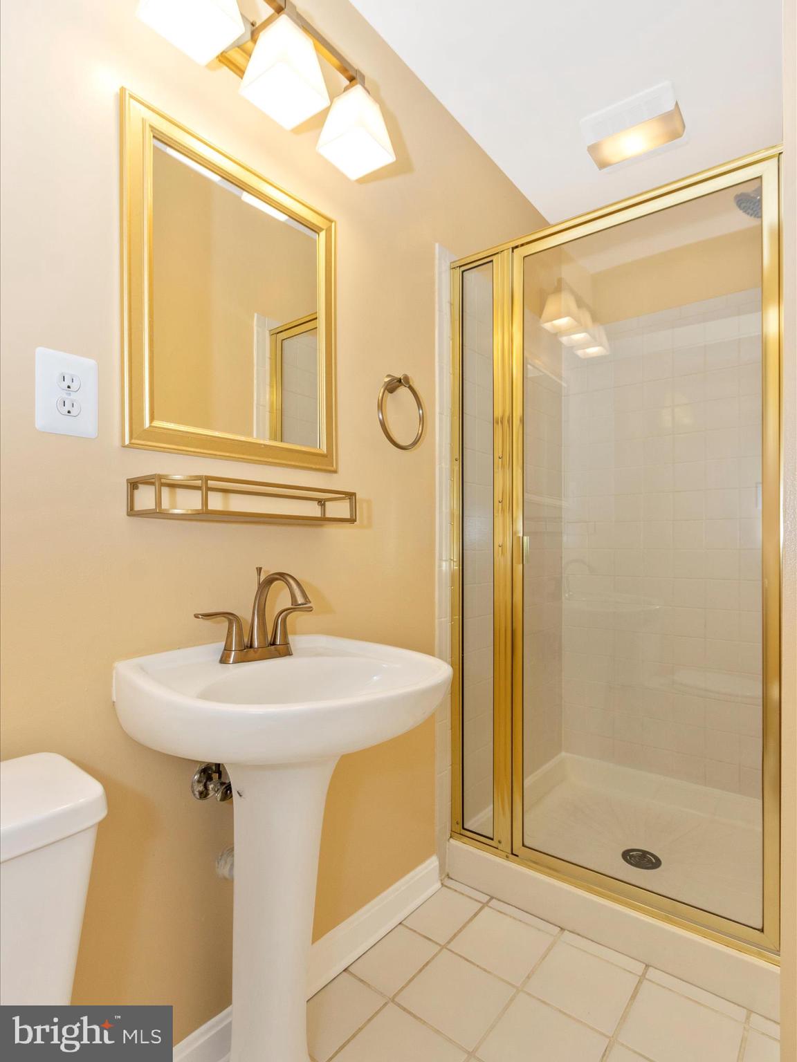 MONUMENTAL PARK - Residential