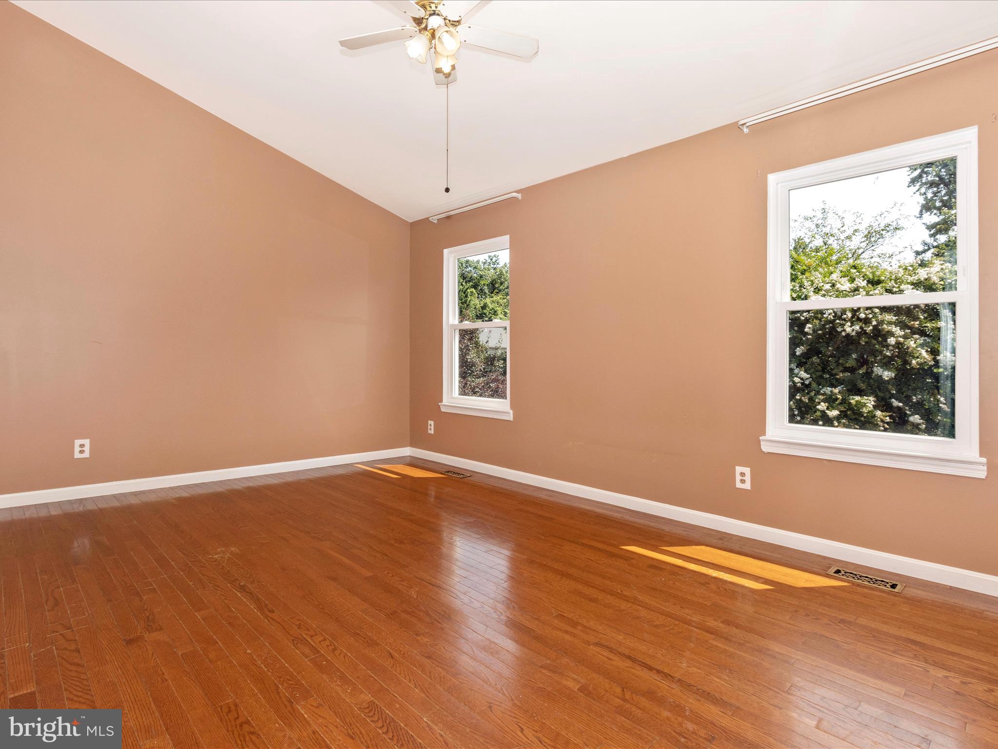 MONUMENTAL PARK - Residential