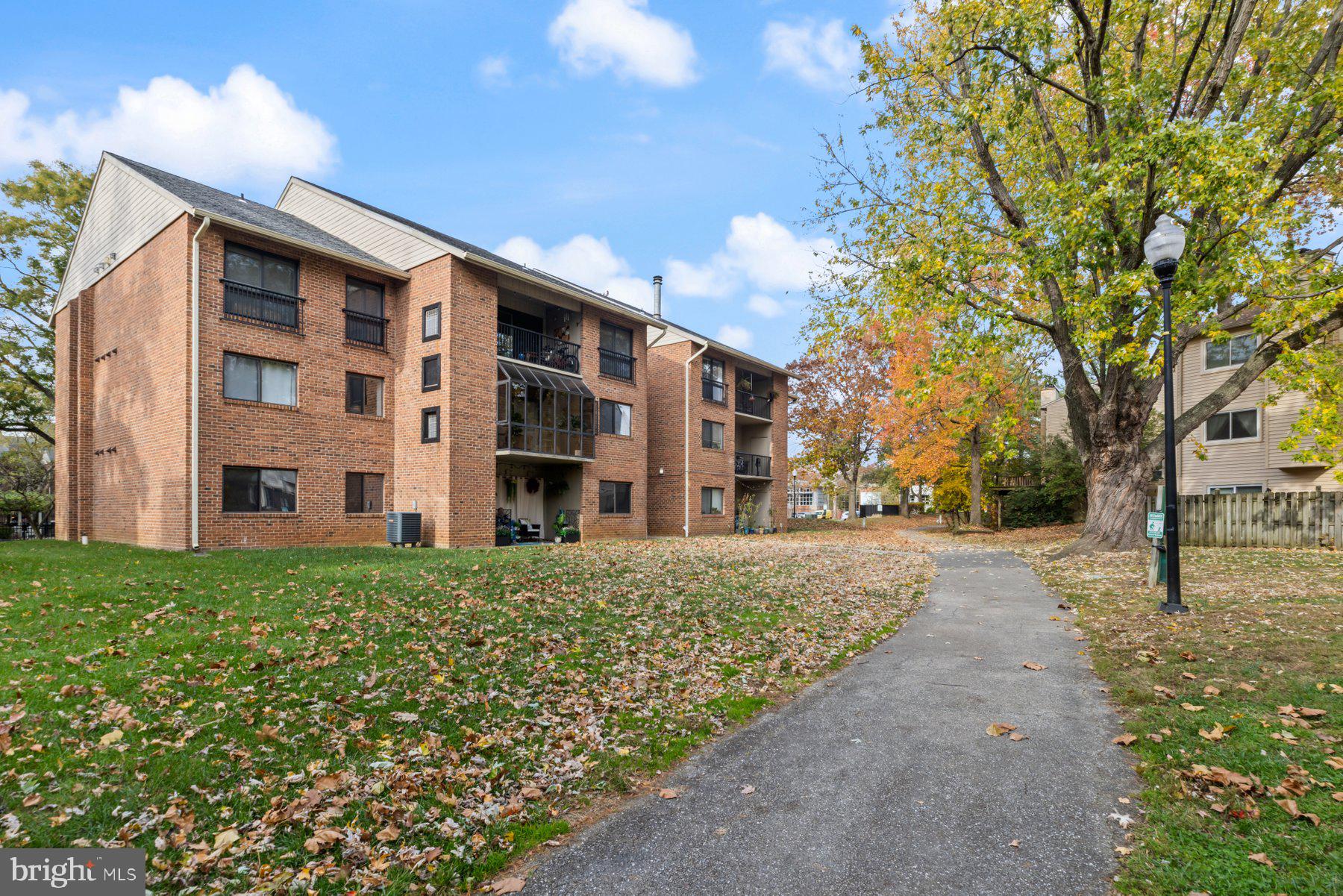 NORTH GREEN CONDOMINIUMS - Residential