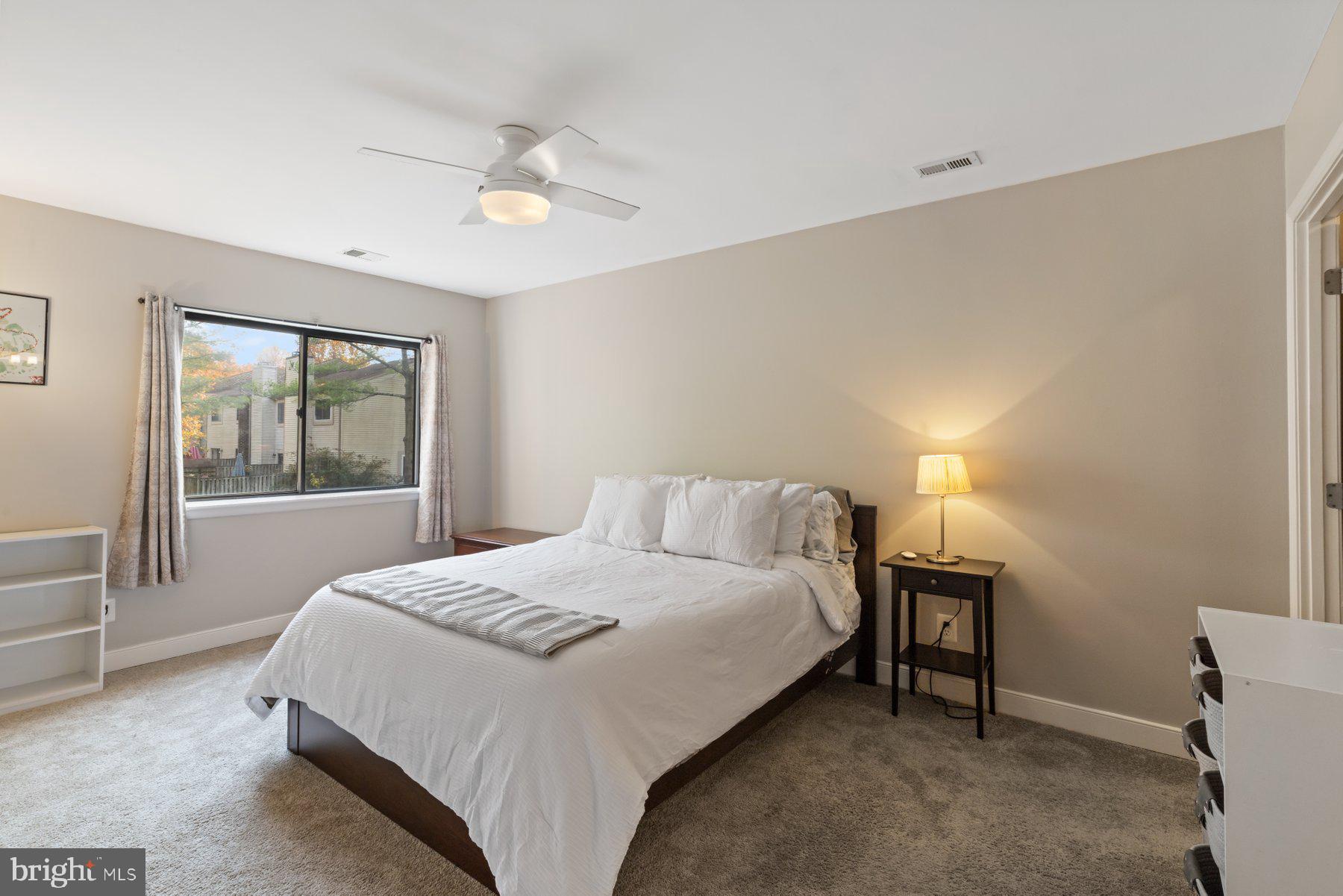 NORTH GREEN CONDOMINIUMS - Residential