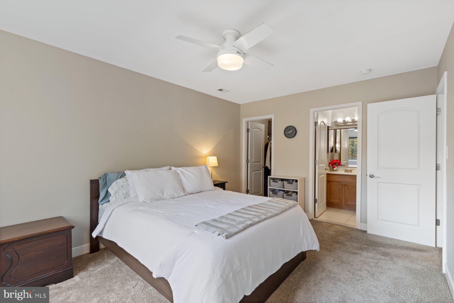 NORTH GREEN CONDOMINIUMS - Residential