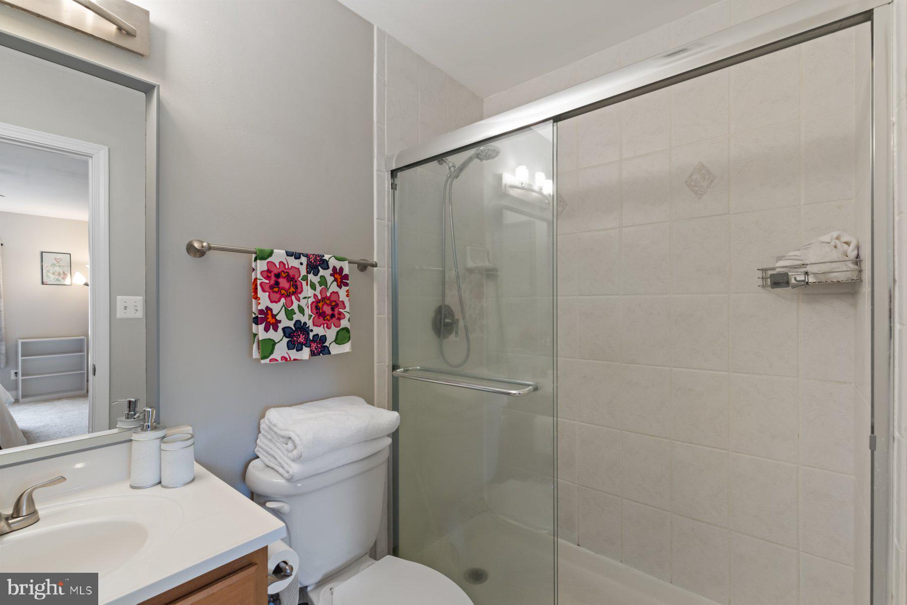 NORTH GREEN CONDOMINIUMS - Residential