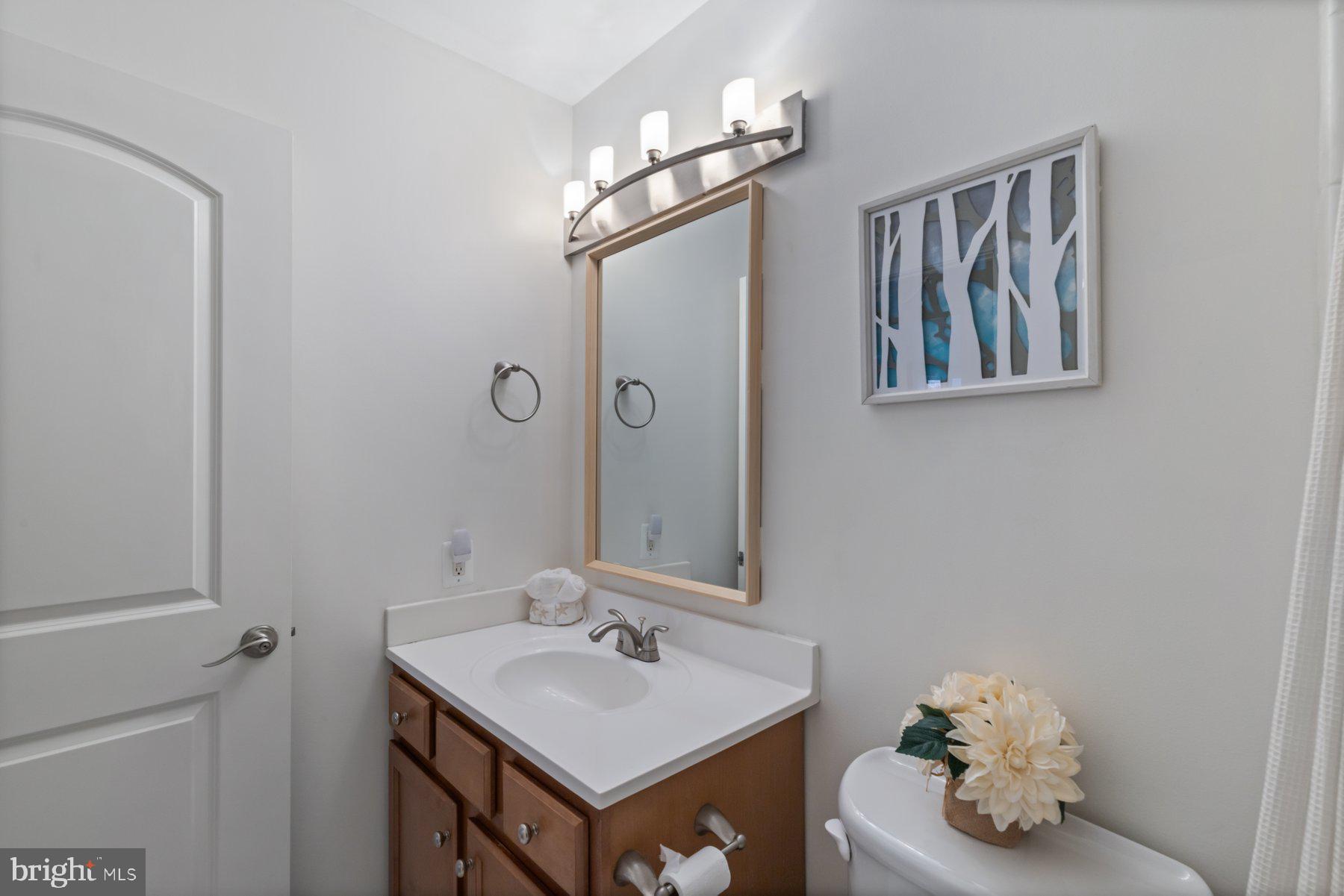 NORTH GREEN CONDOMINIUMS - Residential