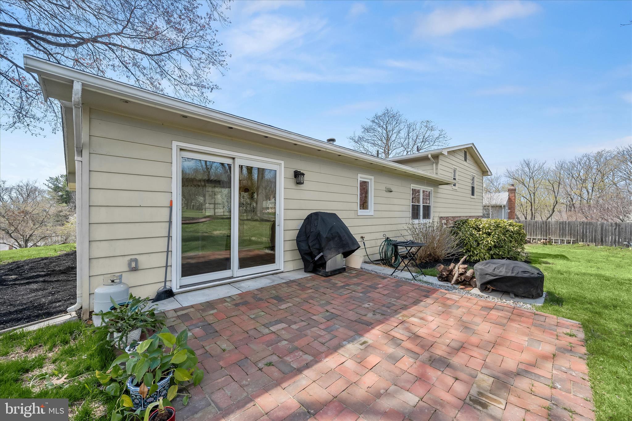 OAKRIDGE ESTATES - Residential