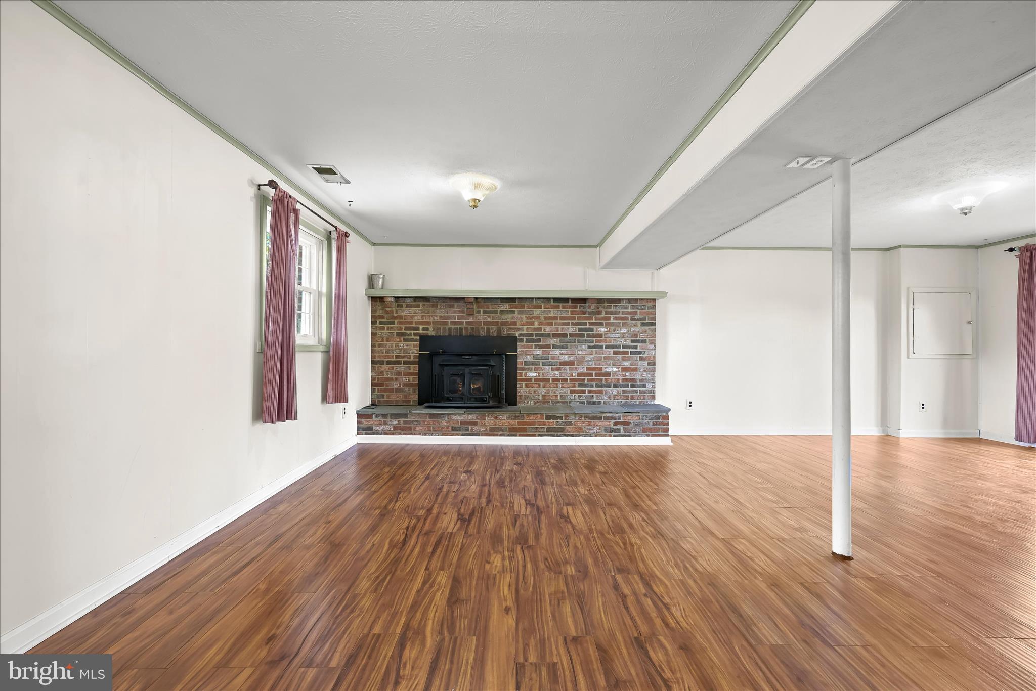 OAKRIDGE ESTATES - Residential