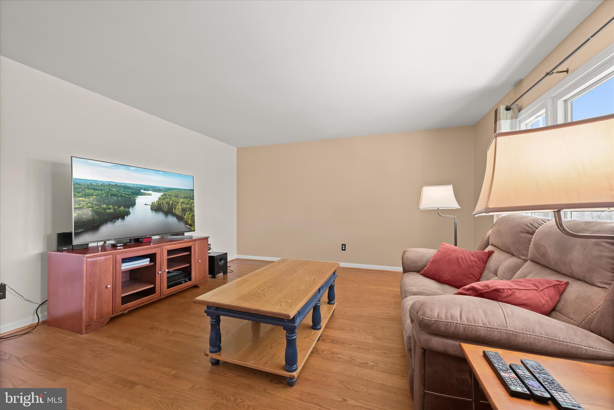 OAKRIDGE ESTATES - Residential