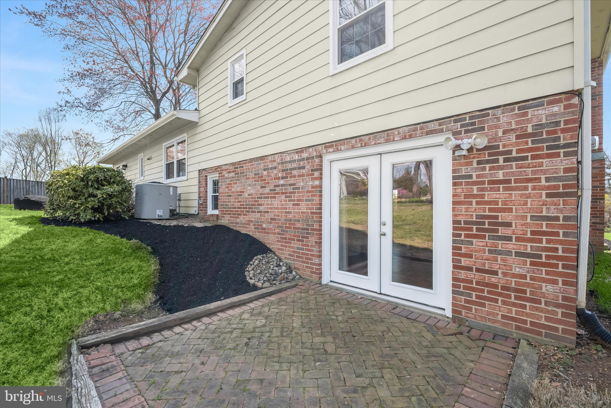 OAKRIDGE ESTATES - Residential