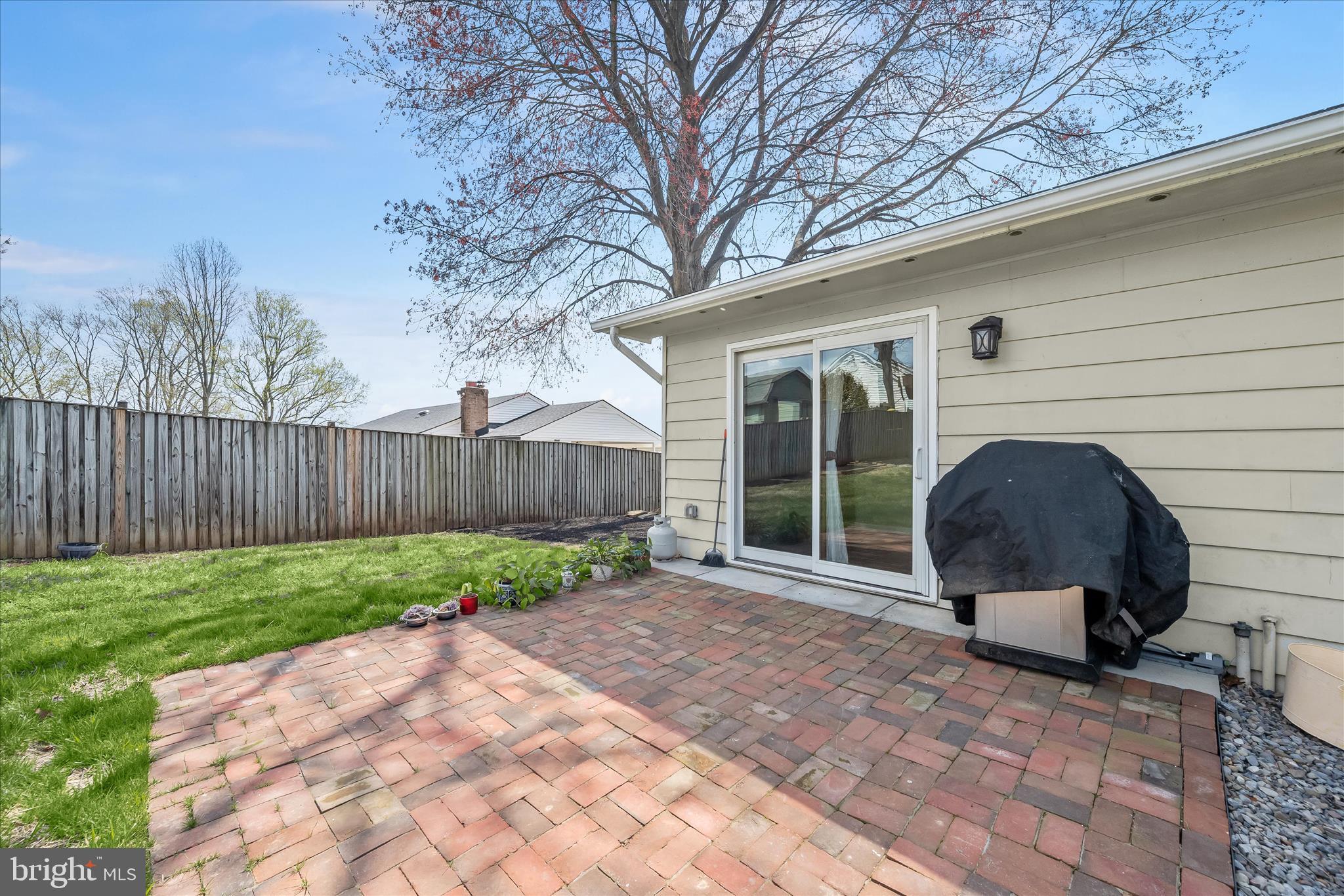 OAKRIDGE ESTATES - Residential