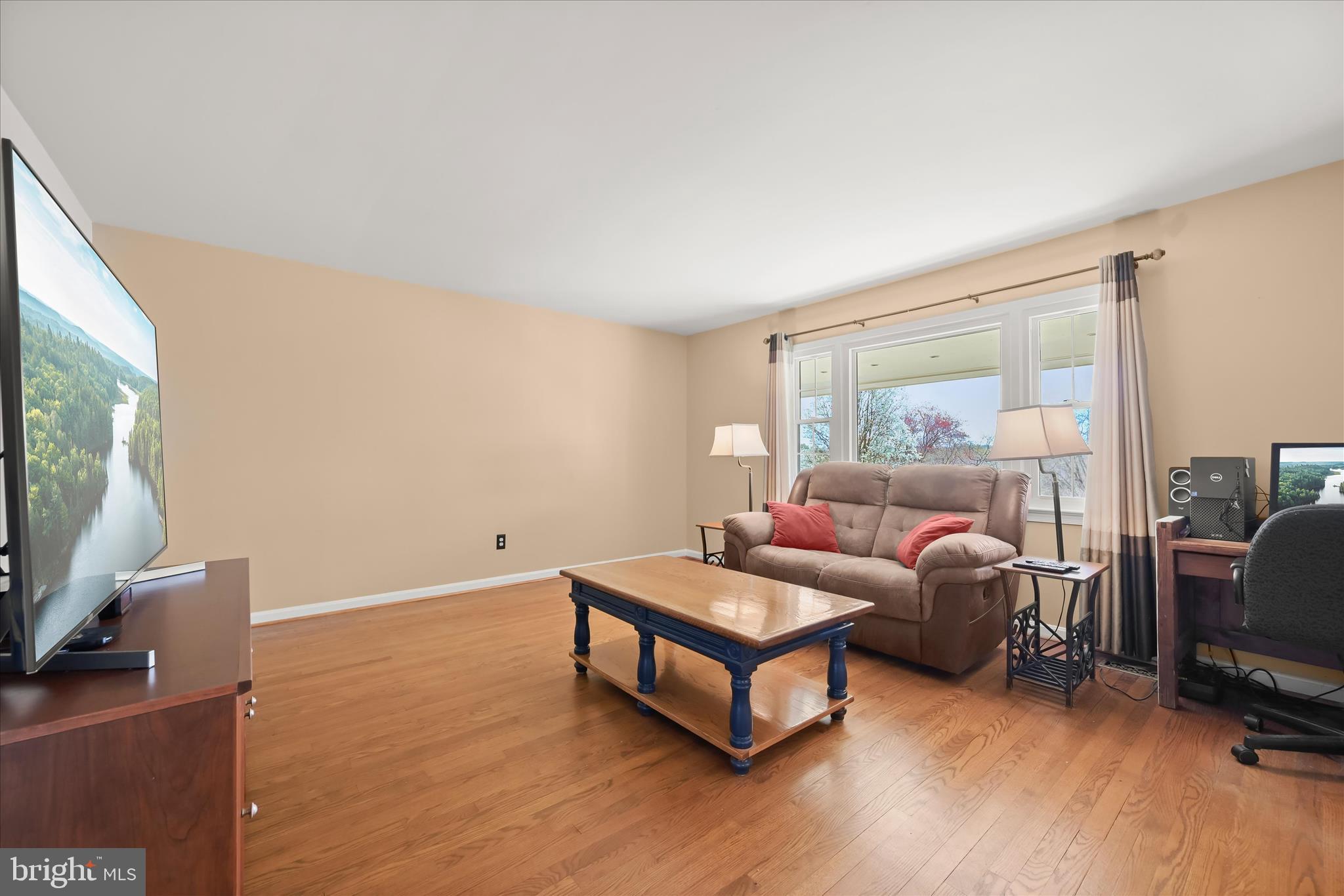 OAKRIDGE ESTATES - Residential