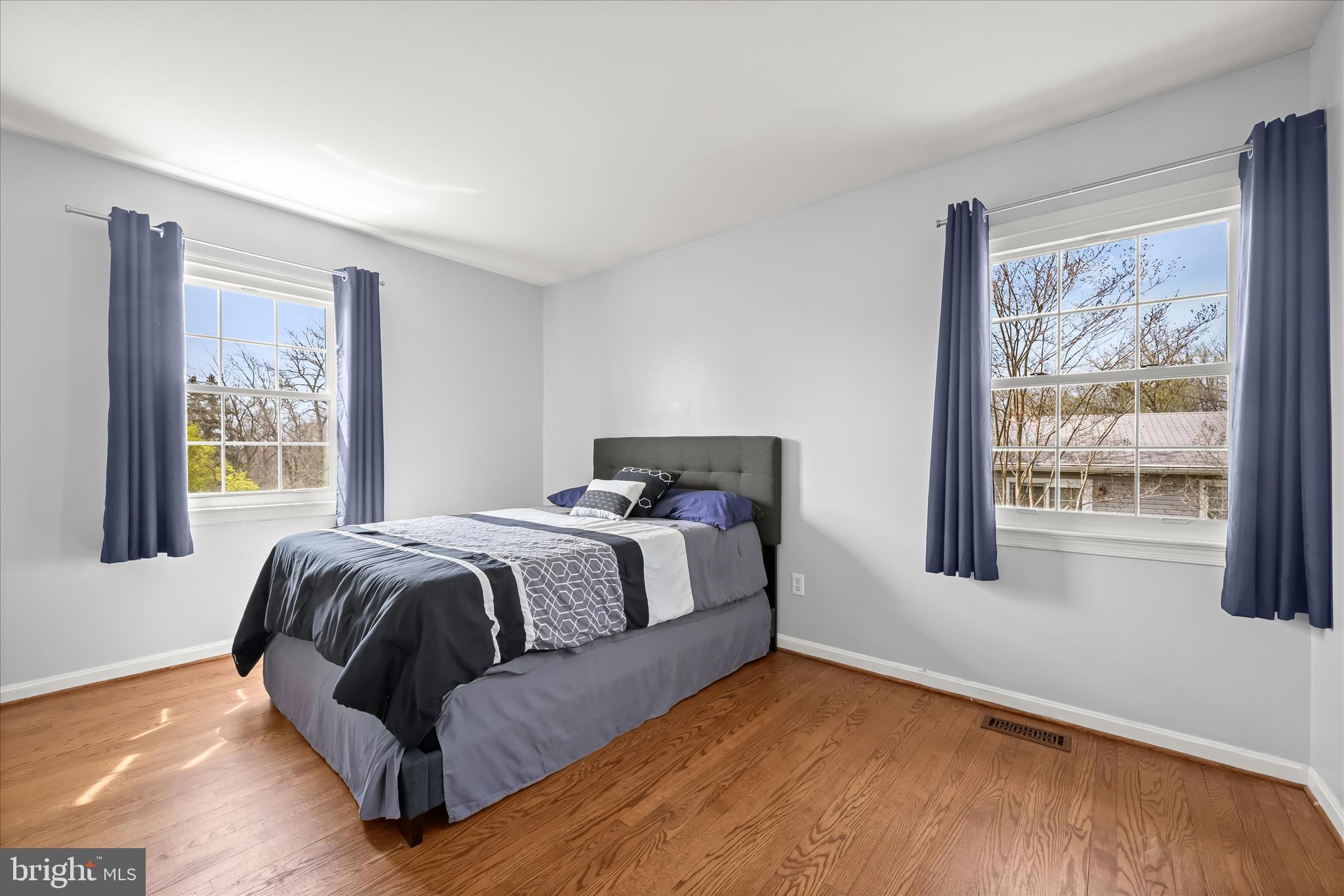 OAKRIDGE ESTATES - Residential