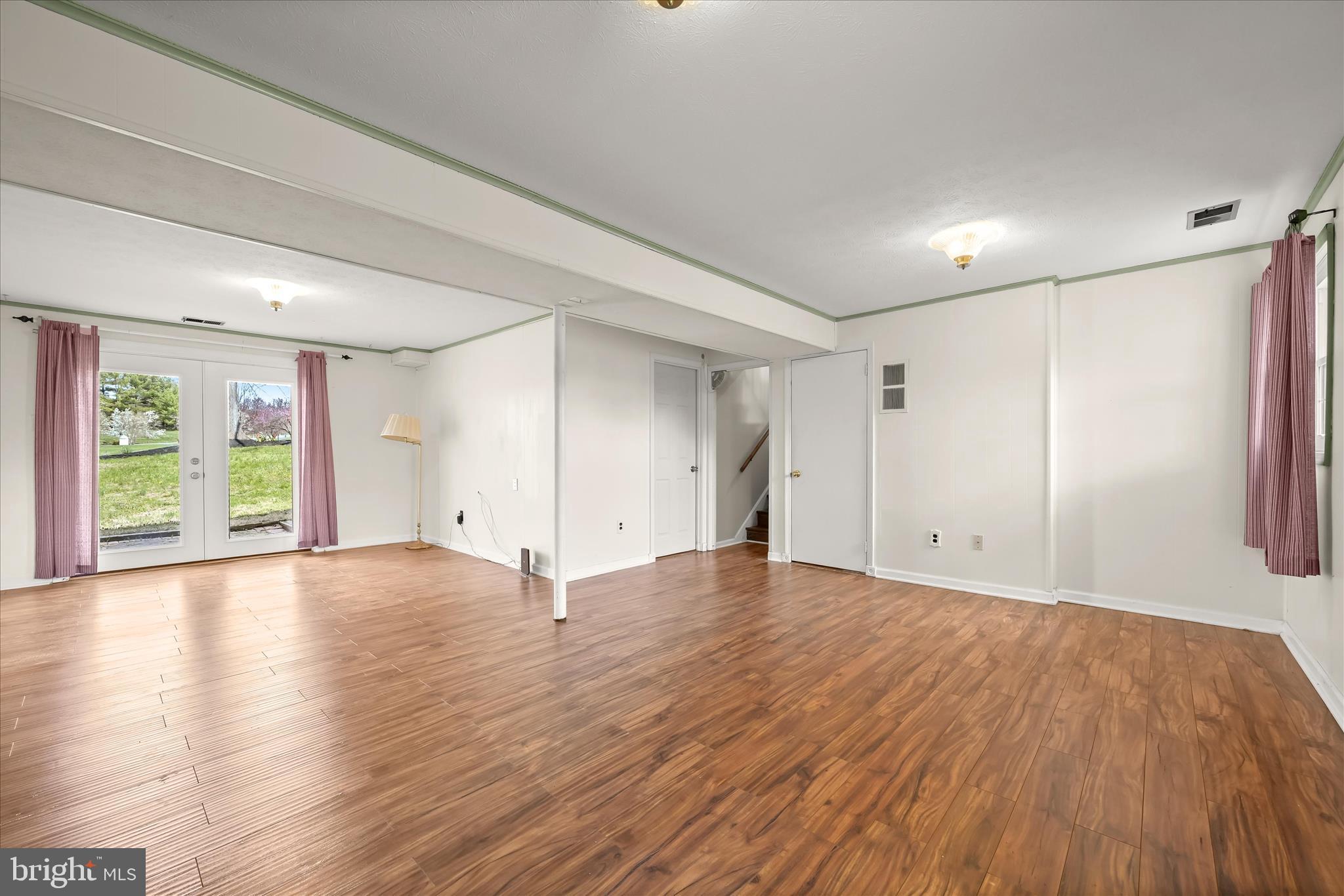 OAKRIDGE ESTATES - Residential