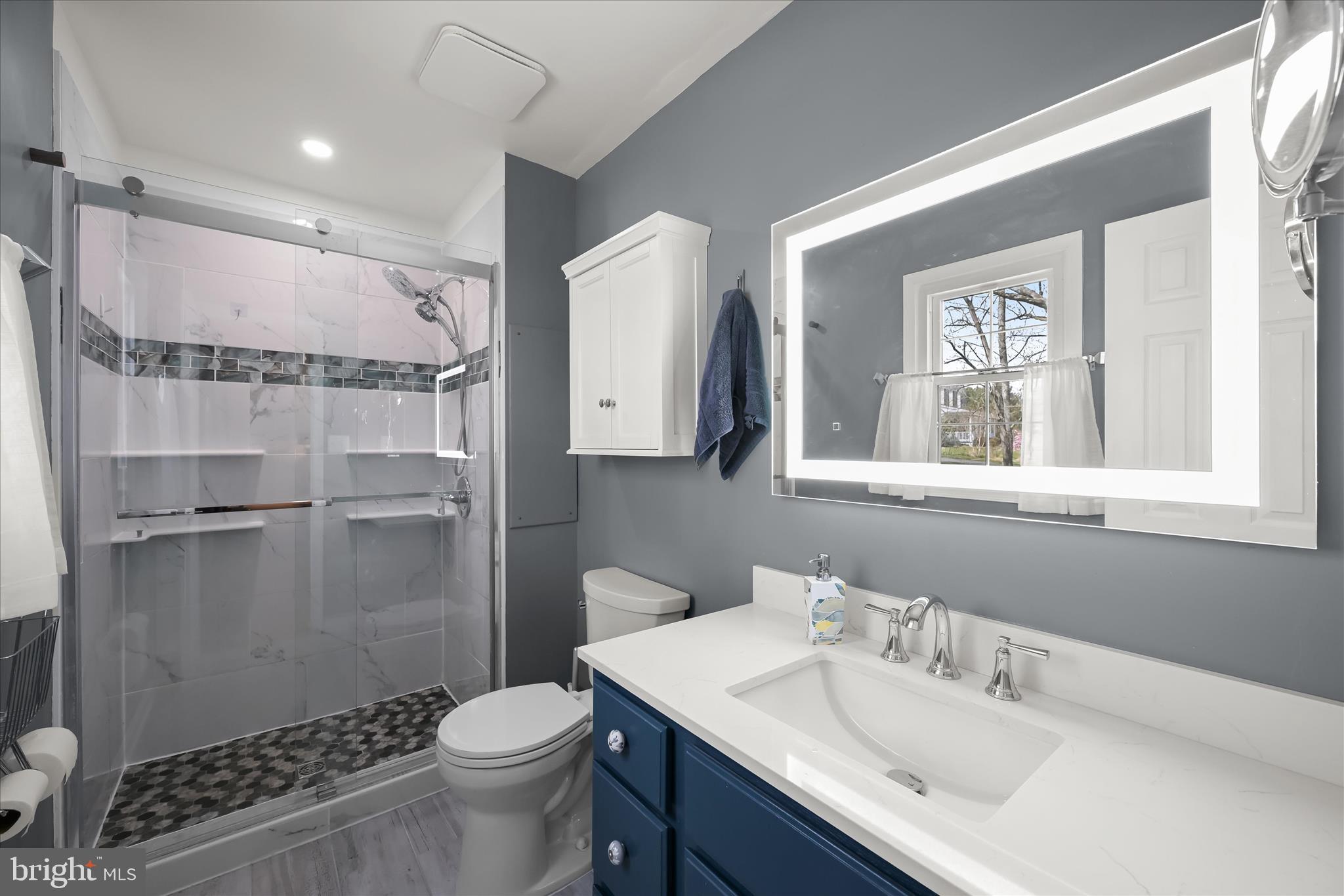 OAKRIDGE ESTATES - Residential