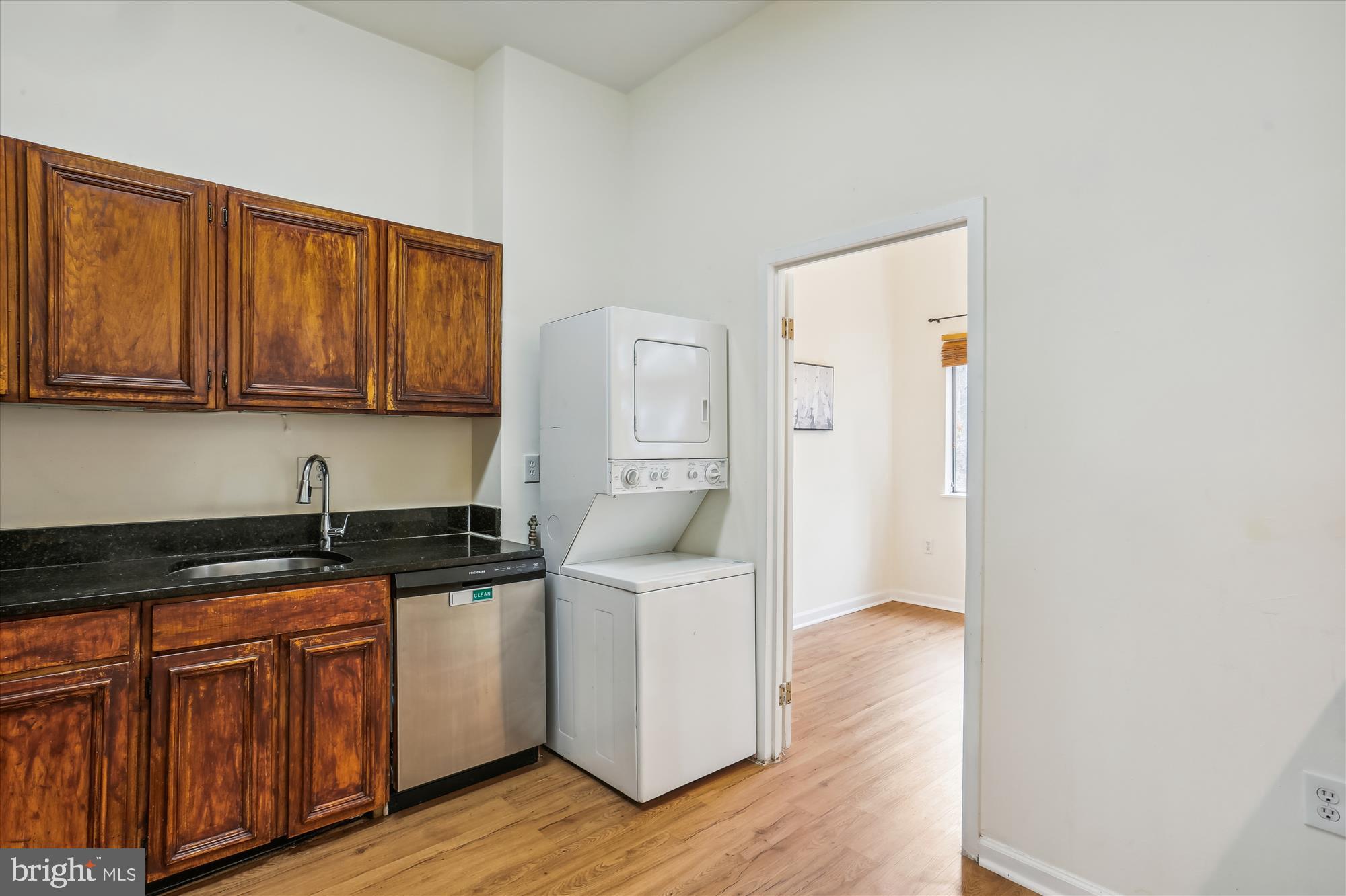 NORMANDIE ON THE LAKE I - Residential