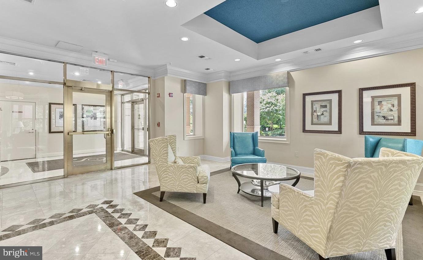 STRATFORD CONDOMINIUMS - Residential