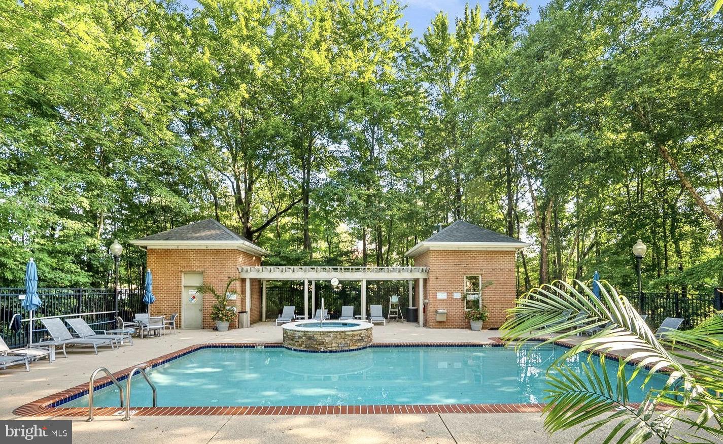 STRATFORD CONDOMINIUMS - Residential