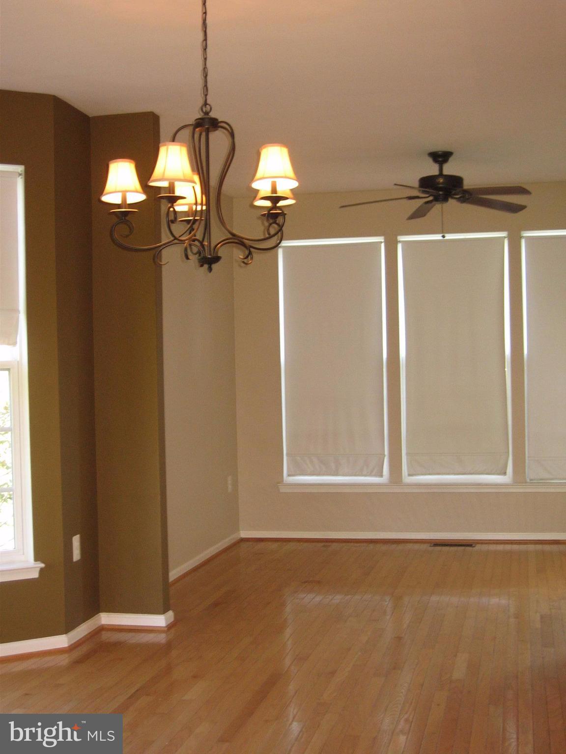 COLONIAL HILLS - Residential Lease