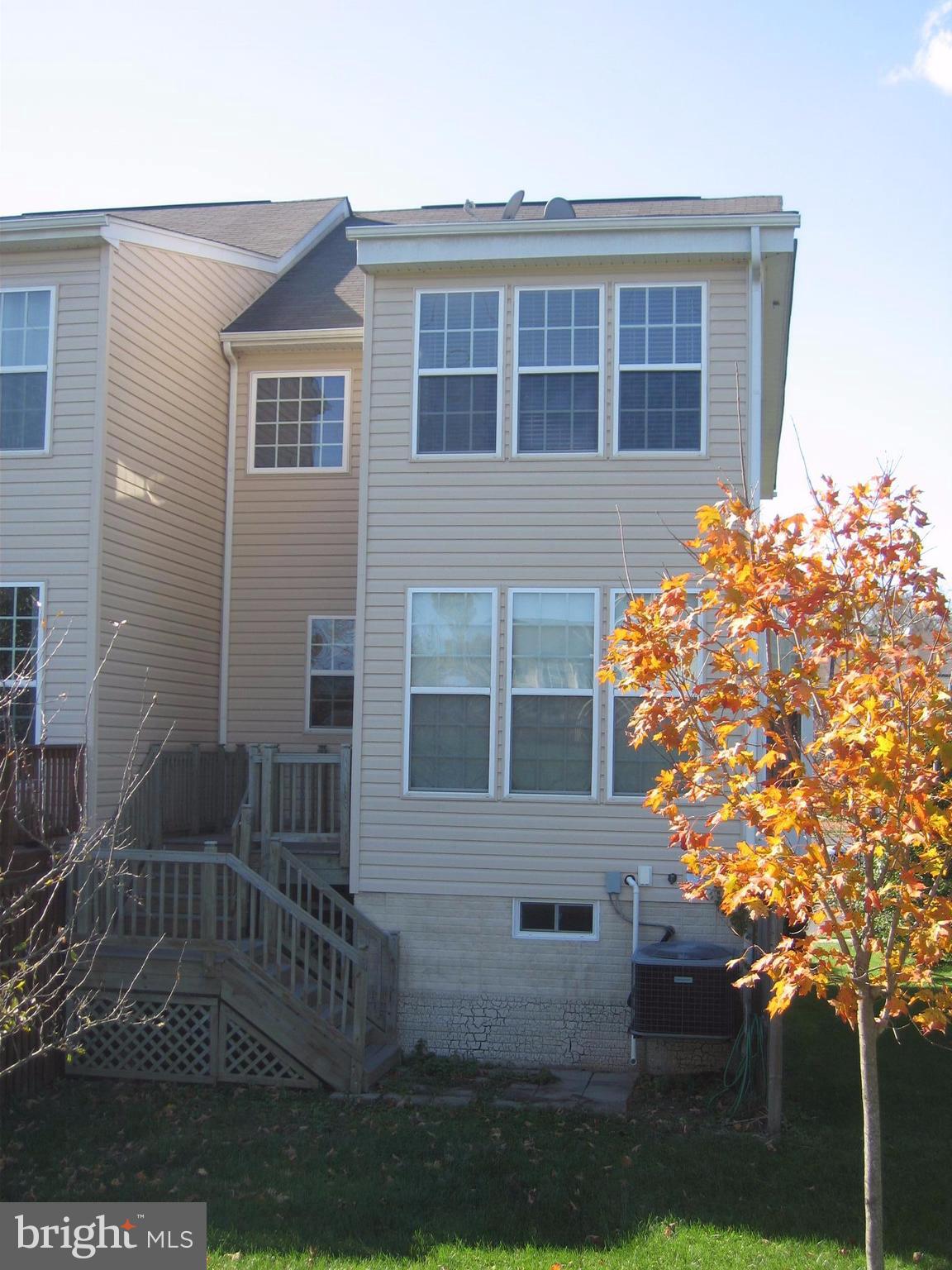 COLONIAL HILLS - Residential Lease