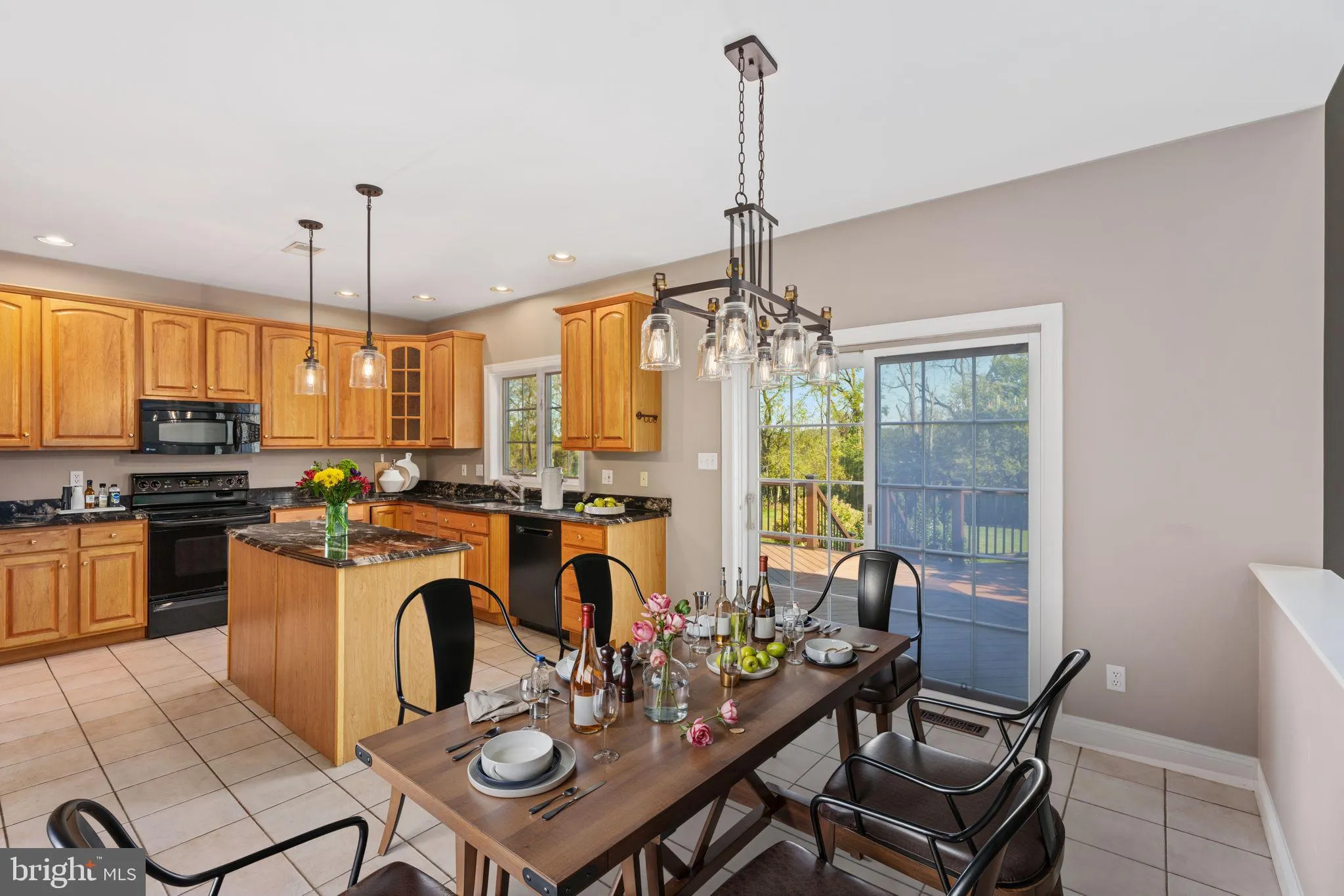 Zionsville, Pennsylvania 18092, United States, 4 Bedrooms Bedrooms, ,4 BathroomsBathrooms,Residential,Active,226486