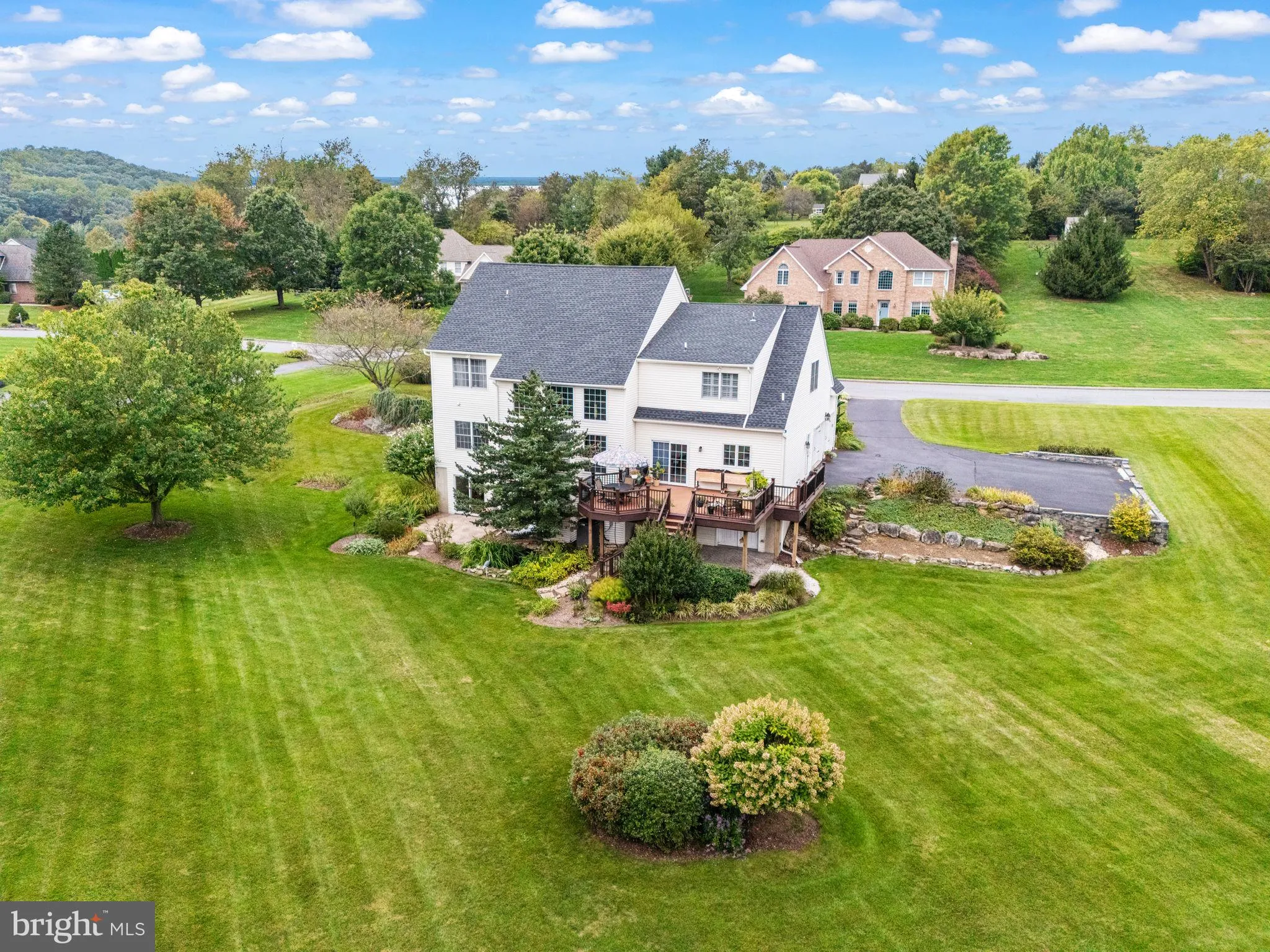 Zionsville, Pennsylvania 18092, United States, 4 Bedrooms Bedrooms, ,4 BathroomsBathrooms,Residential,Active,226486