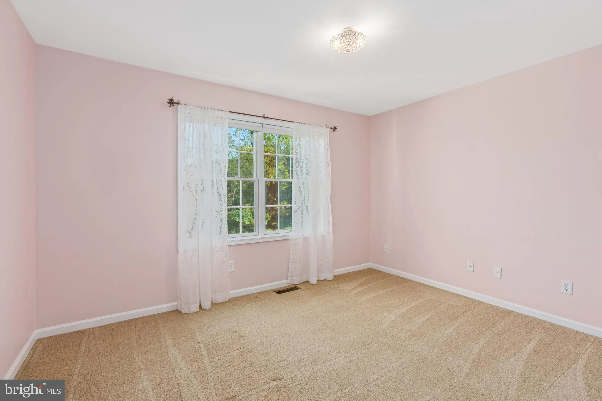 Zionsville, Pennsylvania 18092, United States, 4 Bedrooms Bedrooms, ,4 BathroomsBathrooms,Residential,Active,226486